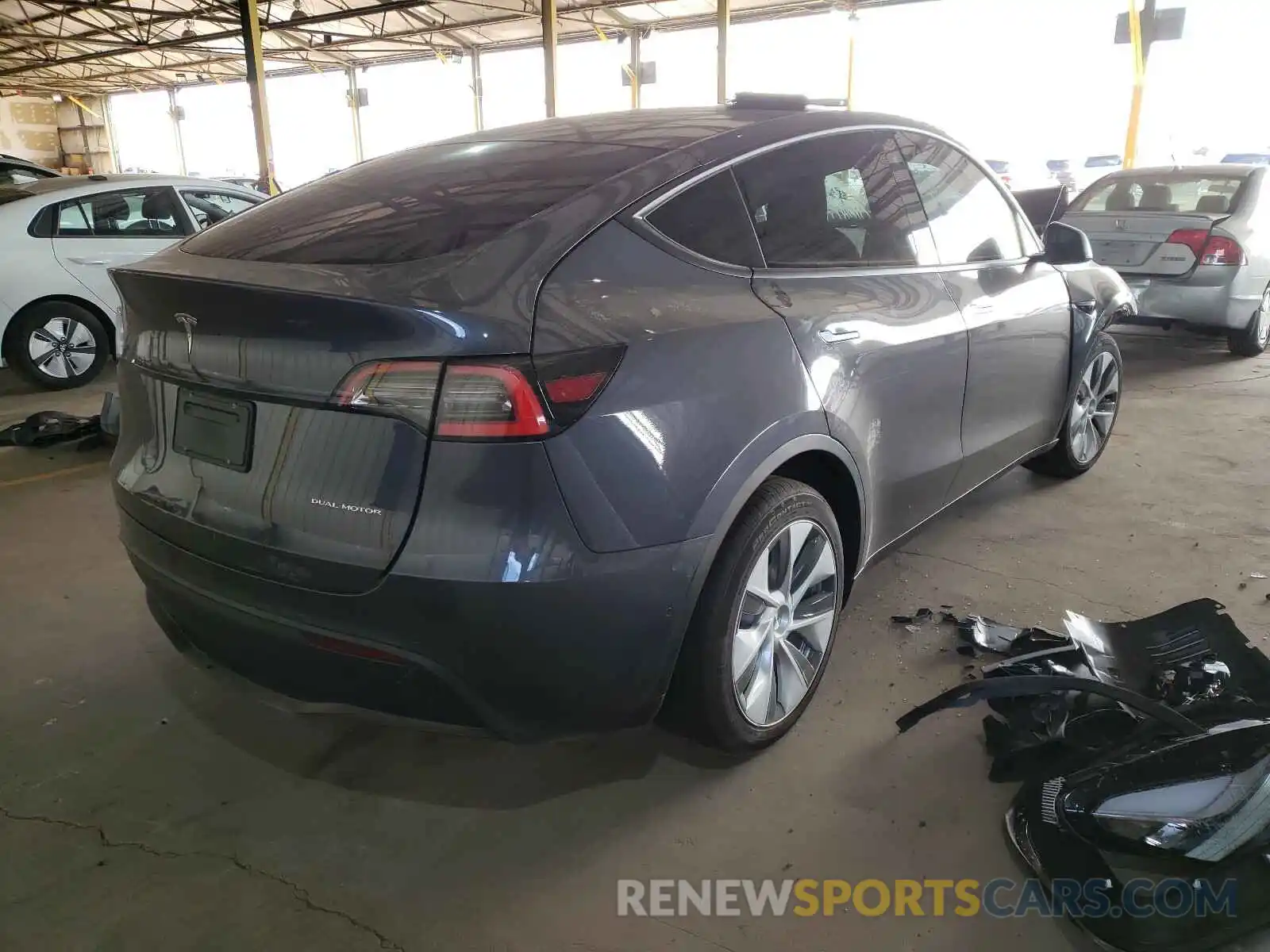 4 Photograph of a damaged car 5YJYGDEE6MF074086 TESLA MODEL Y 2021