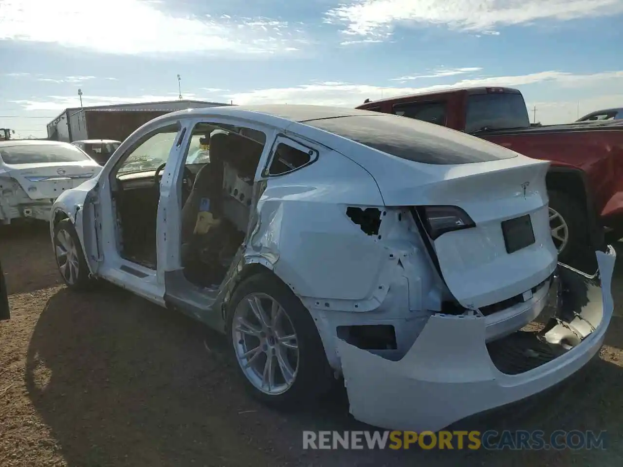 3 Photograph of a damaged car 5YJYGDEE6MF074458 TESLA MODEL Y 2021