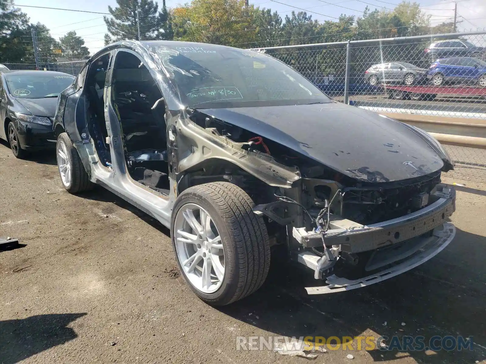 1 Photograph of a damaged car 5YJYGDEE6MF077134 TESLA MODEL Y 2021