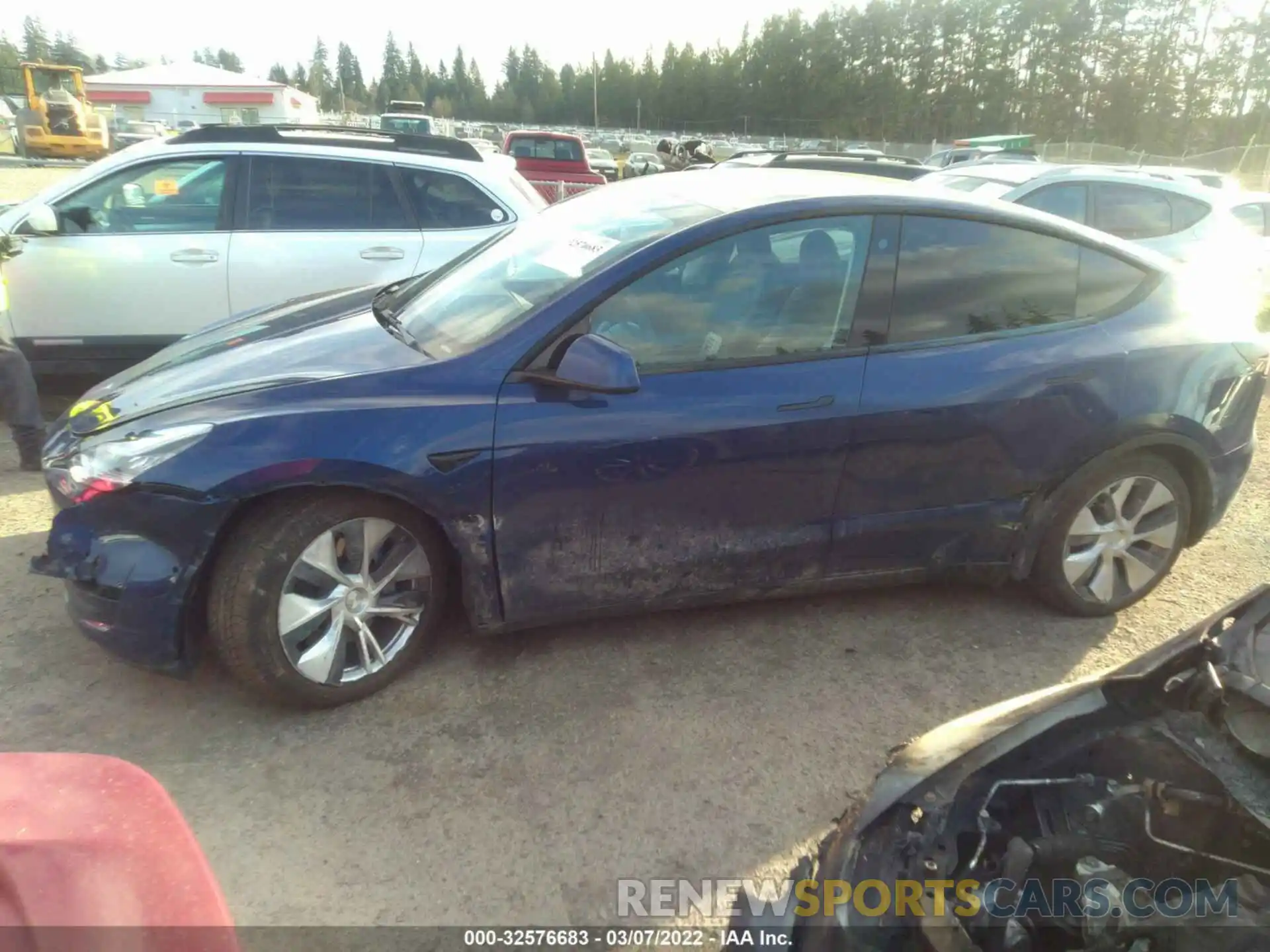 6 Photograph of a damaged car 5YJYGDEE6MF081863 TESLA MODEL Y 2021