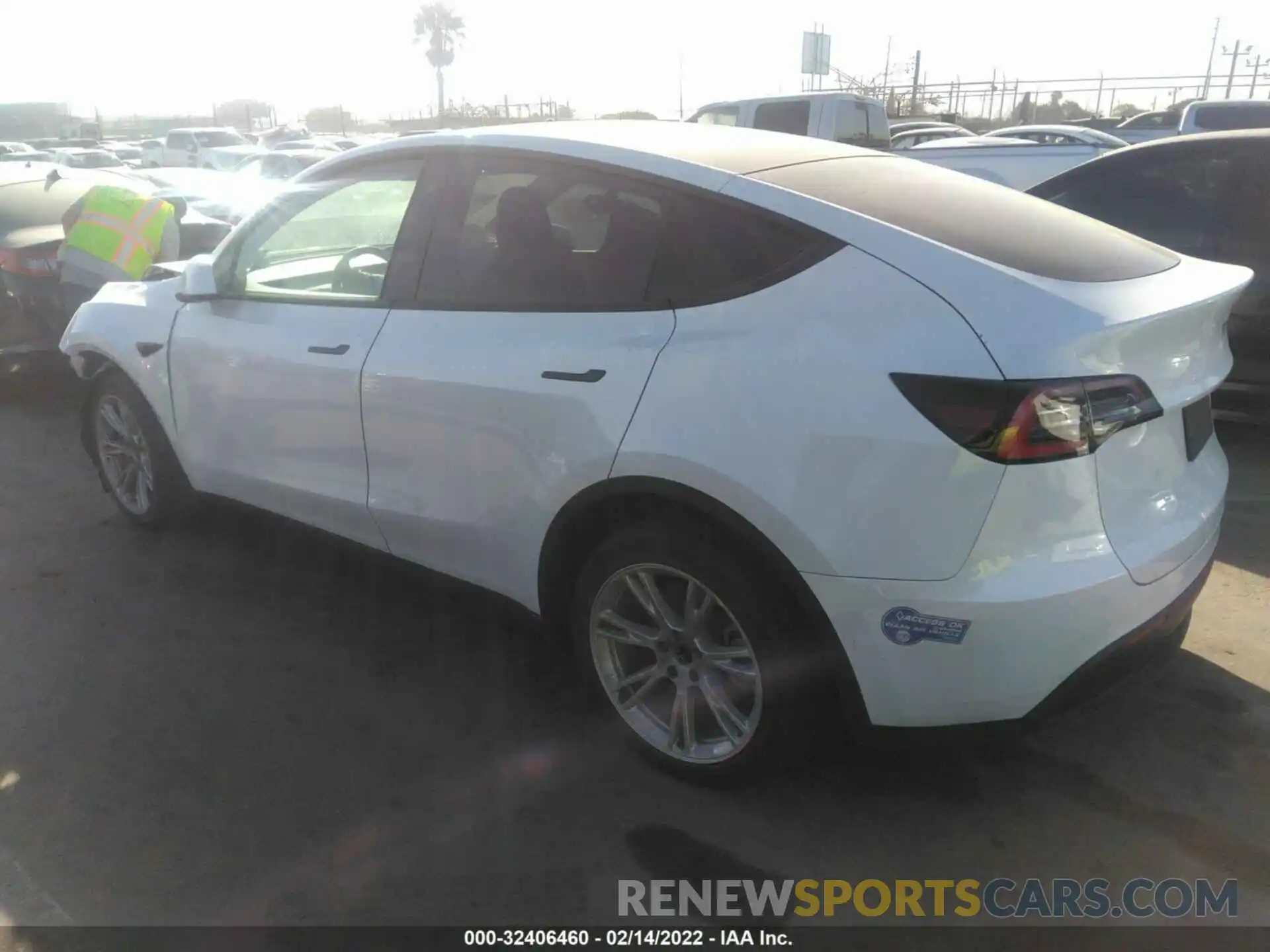 3 Photograph of a damaged car 5YJYGDEE6MF090448 TESLA MODEL Y 2021