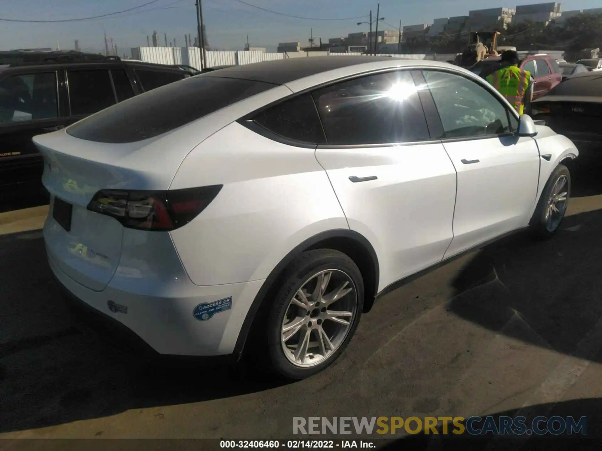 4 Фотография поврежденного автомобиля 5YJYGDEE6MF090448 TESLA MODEL Y 2021