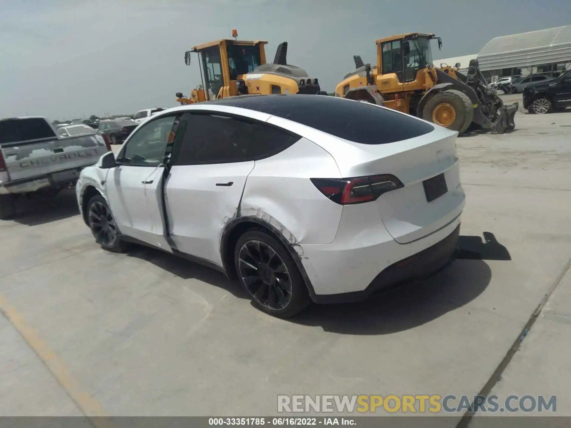 3 Photograph of a damaged car 5YJYGDEE6MF103425 TESLA MODEL Y 2021