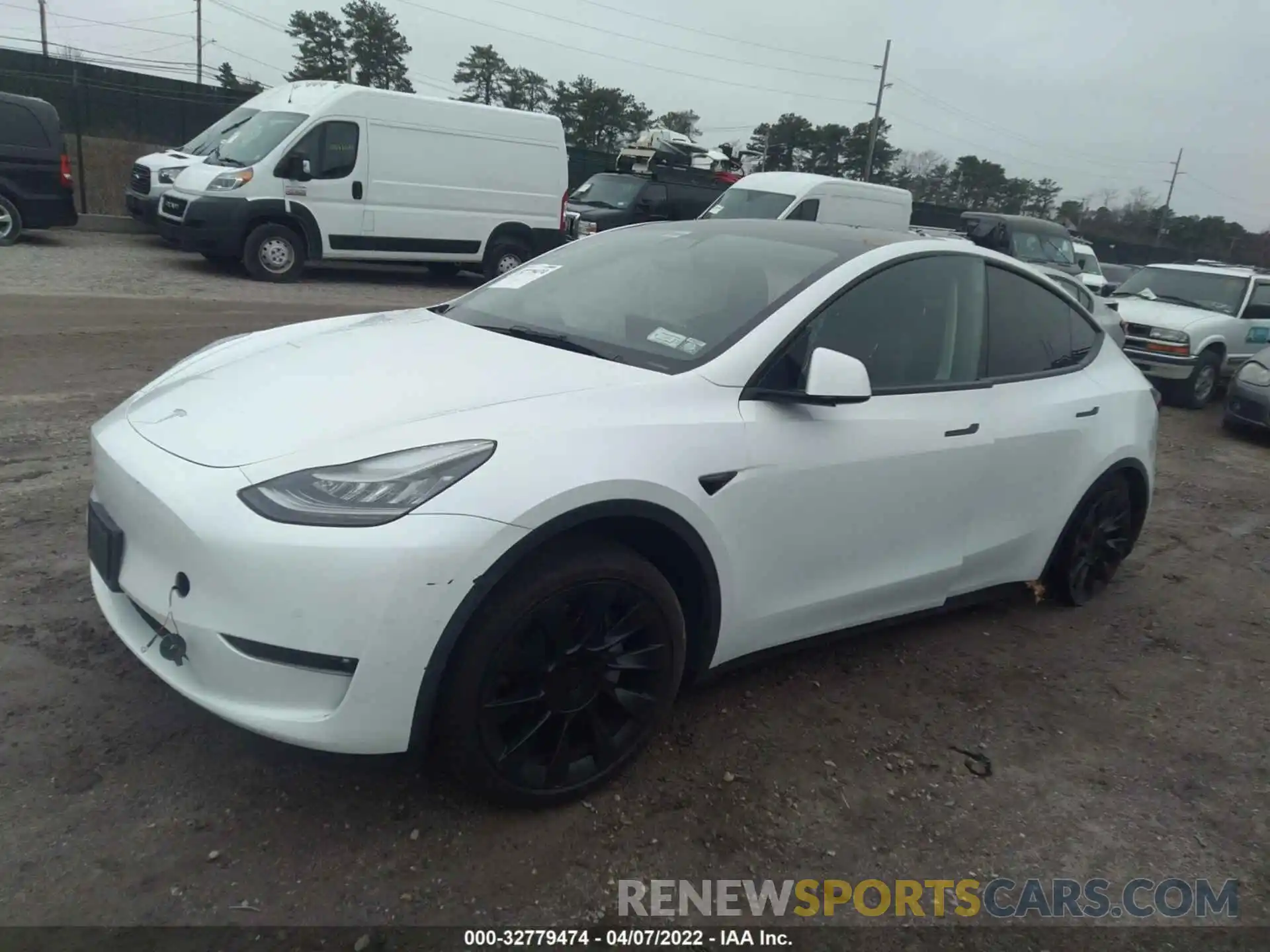 2 Photograph of a damaged car 5YJYGDEE6MF108222 TESLA MODEL Y 2021