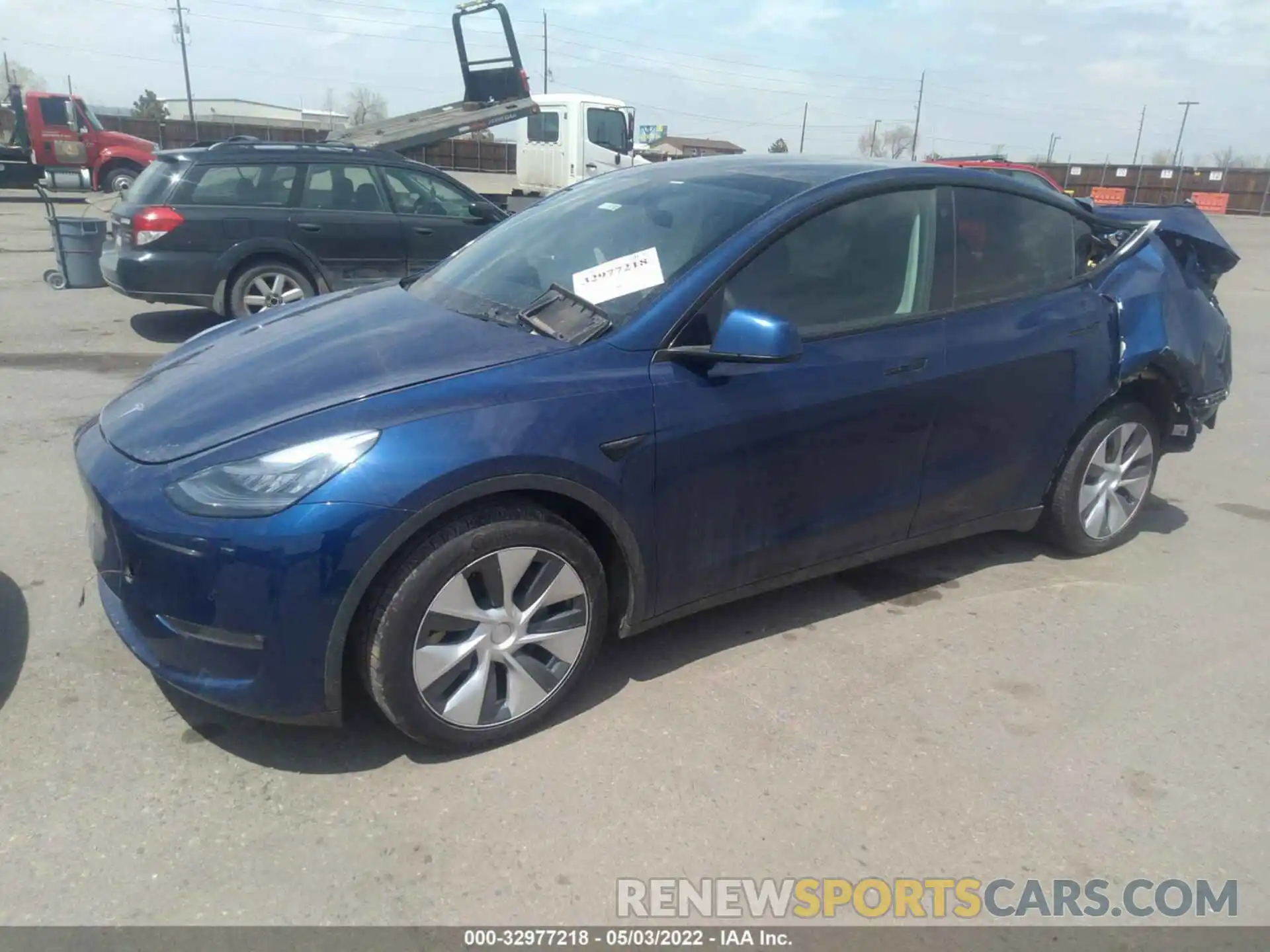 2 Photograph of a damaged car 5YJYGDEE6MF116322 TESLA MODEL Y 2021