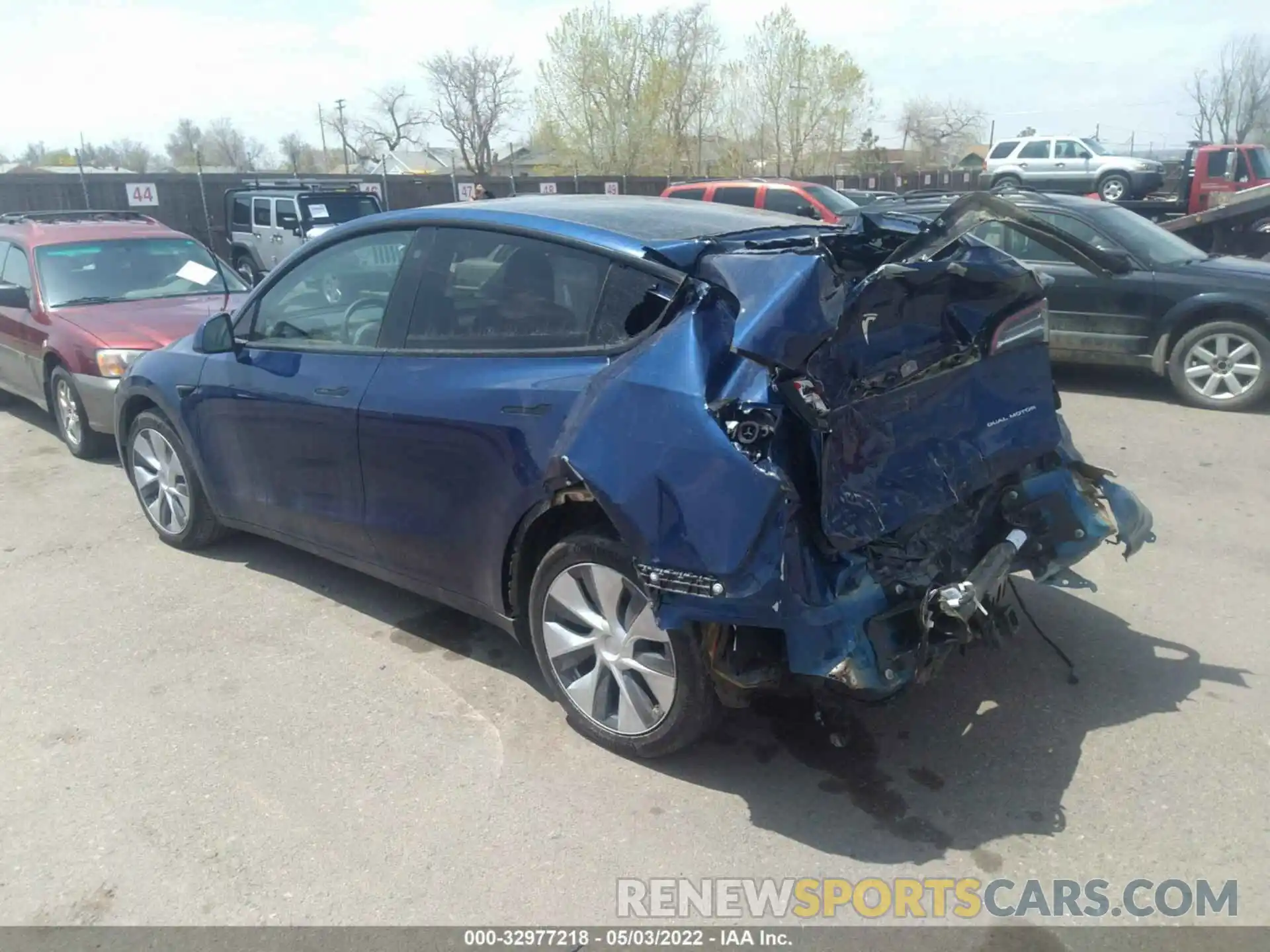 3 Photograph of a damaged car 5YJYGDEE6MF116322 TESLA MODEL Y 2021