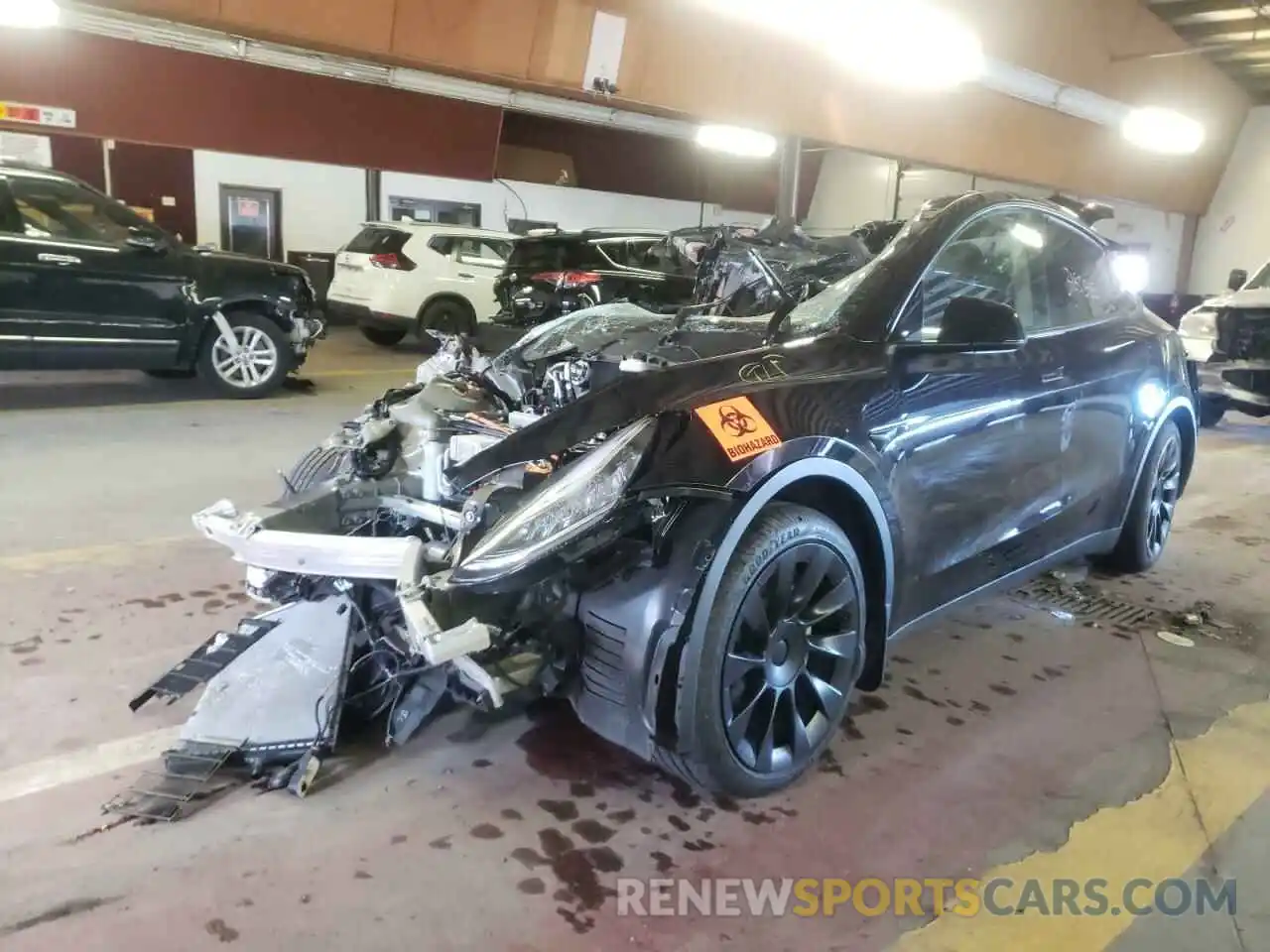 2 Photograph of a damaged car 5YJYGDEE6MF120581 TESLA MODEL Y 2021