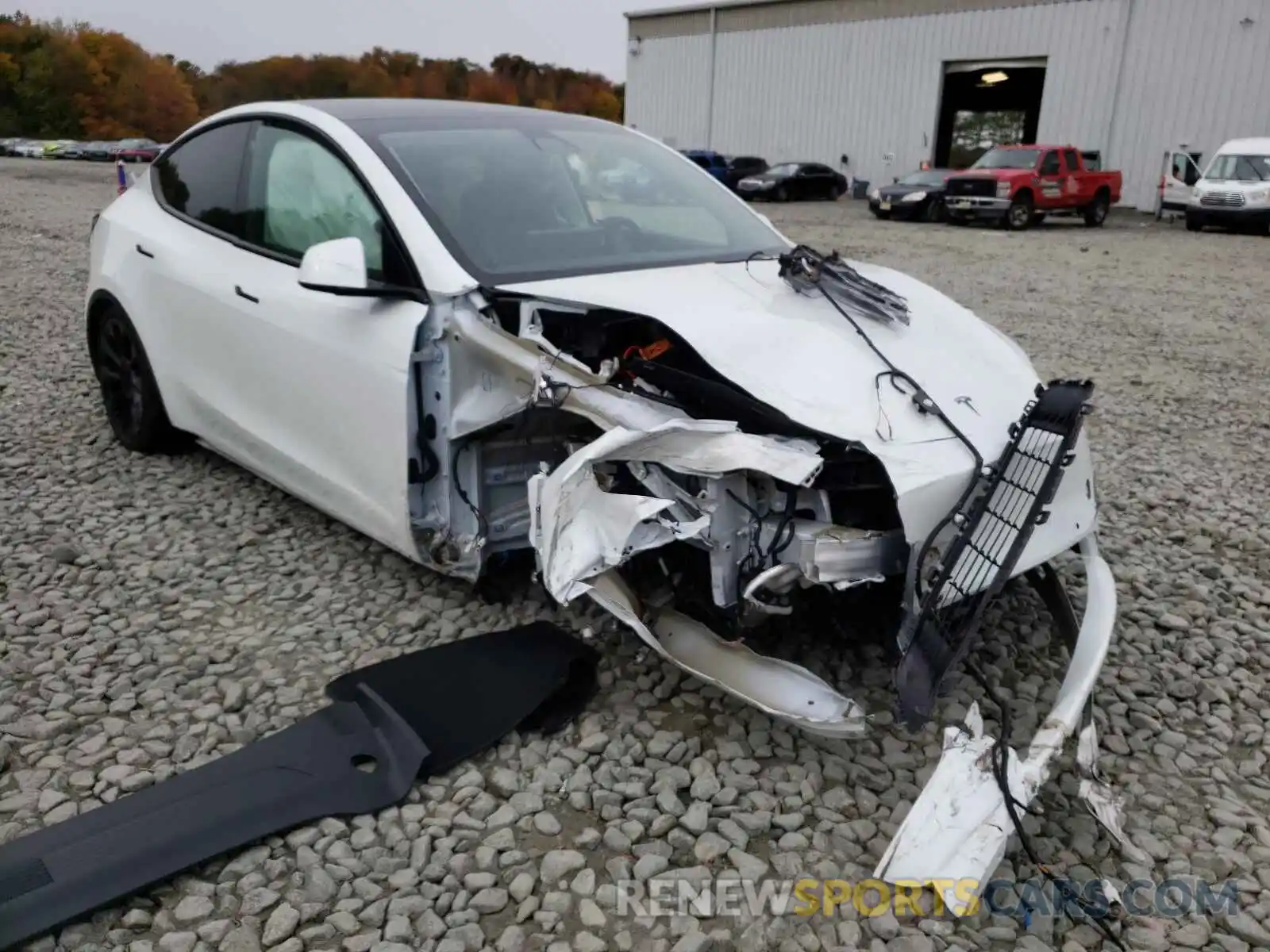 1 Photograph of a damaged car 5YJYGDEE6MF138966 TESLA MODEL Y 2021