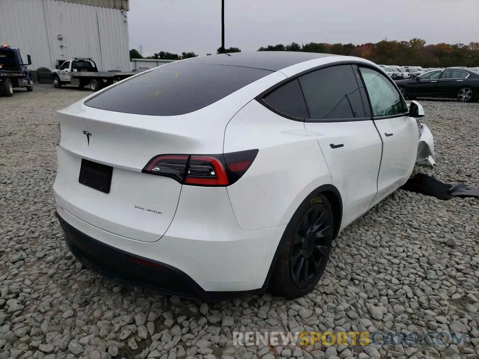 4 Фотография поврежденного автомобиля 5YJYGDEE6MF138966 TESLA MODEL Y 2021