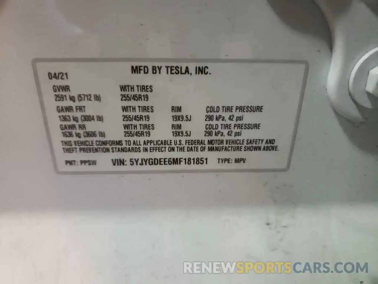 10 Photograph of a damaged car 5YJYGDEE6MF181851 TESLA MODEL Y 2021