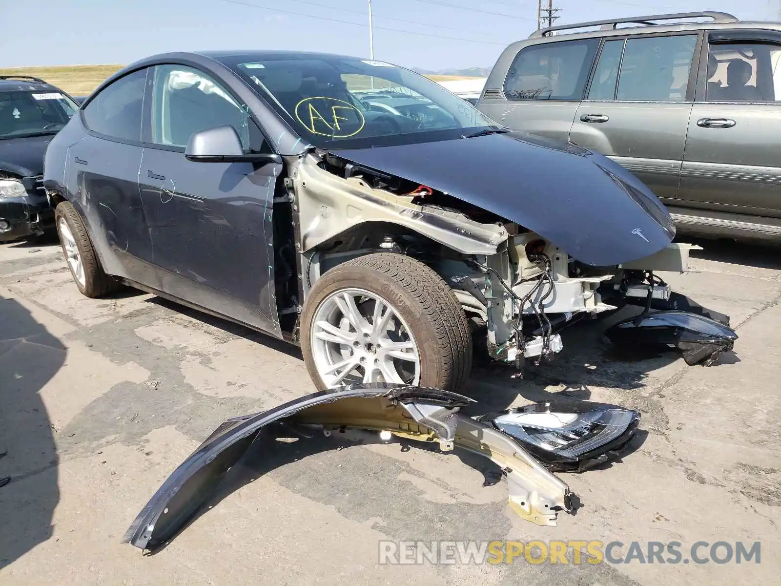 1 Photograph of a damaged car 5YJYGDEE6MF190436 TESLA MODEL Y 2021