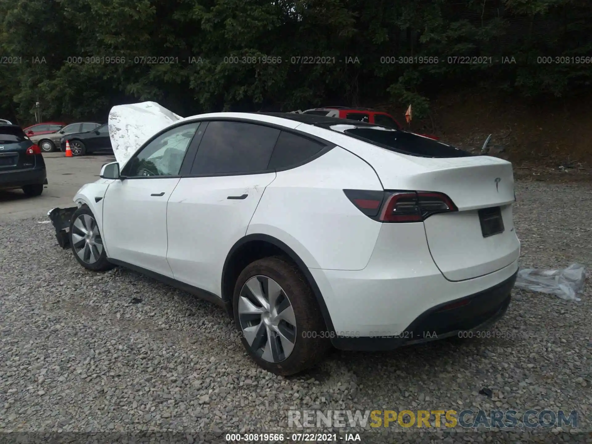 3 Photograph of a damaged car 5YJYGDEE6MF194471 TESLA MODEL Y 2021