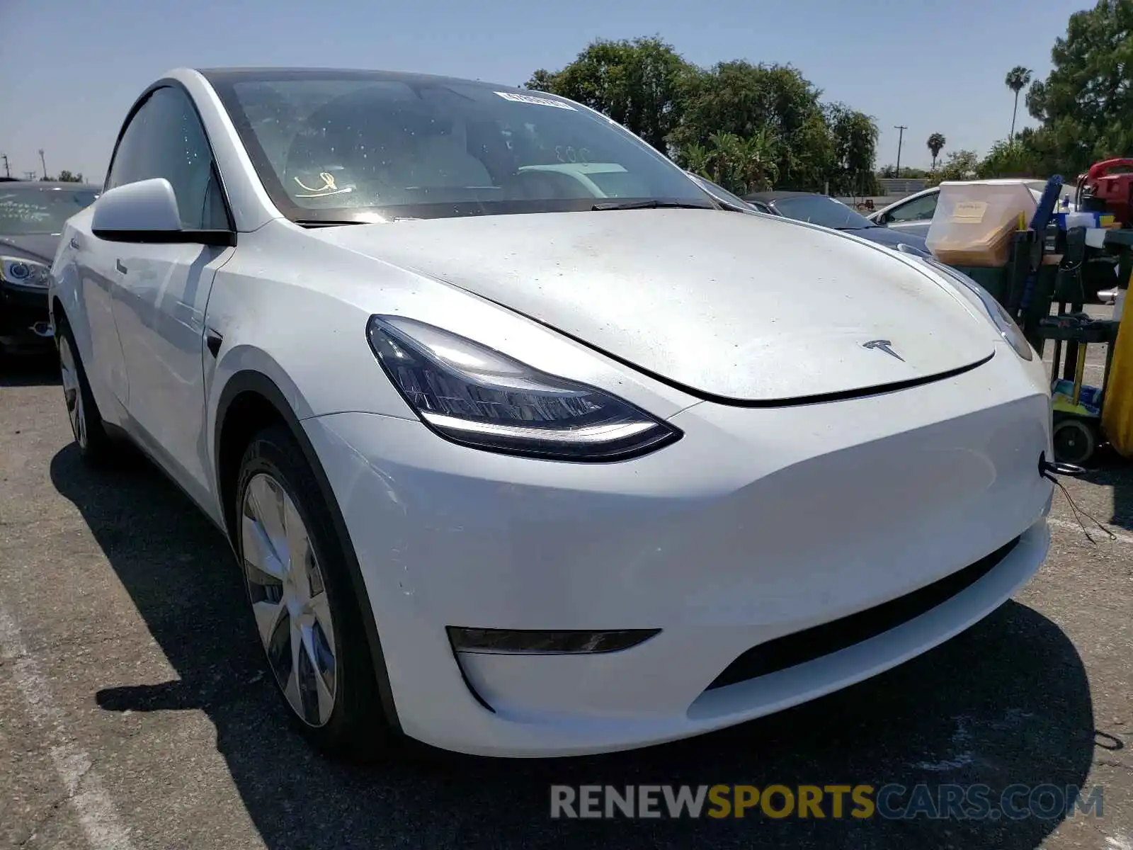 1 Photograph of a damaged car 5YJYGDEE6MF195605 TESLA MODEL Y 2021