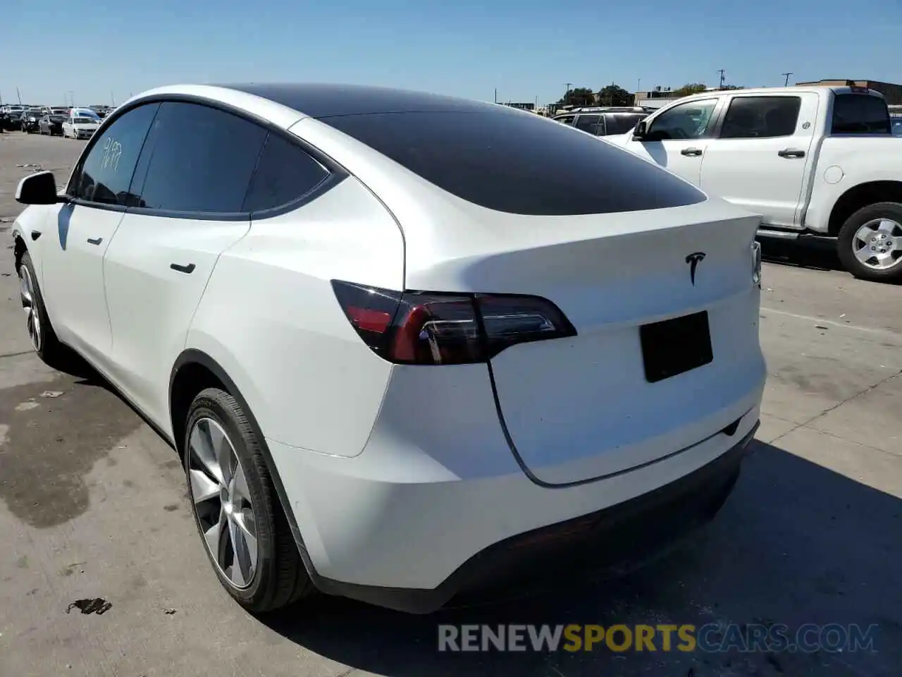 3 Photograph of a damaged car 5YJYGDEE6MF211074 TESLA MODEL Y 2021