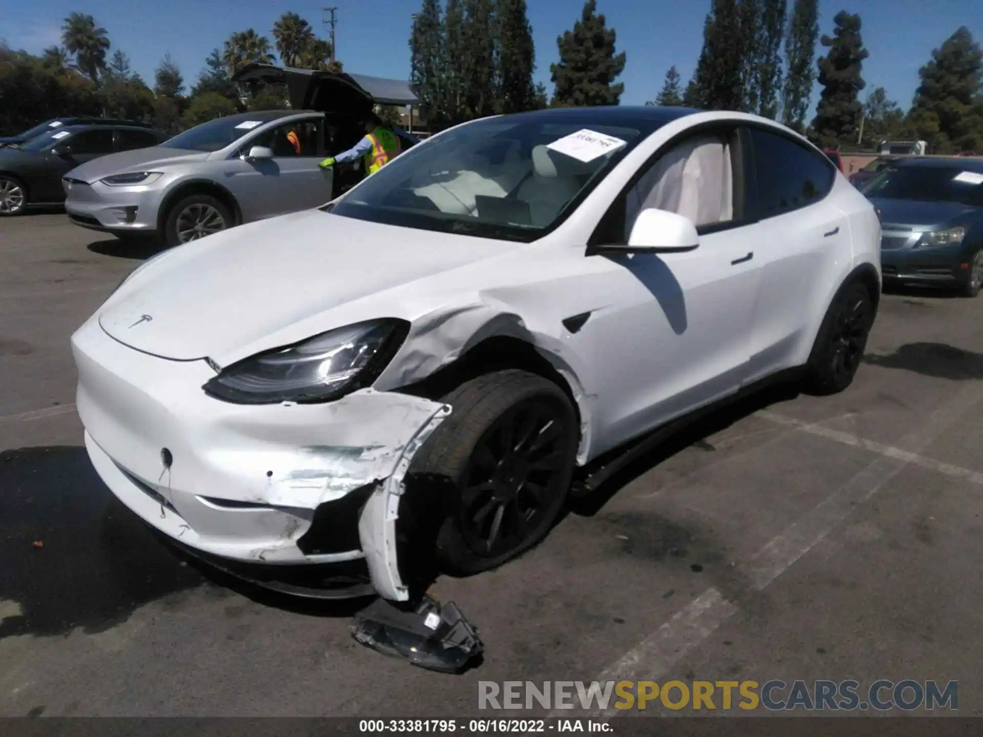 2 Photograph of a damaged car 5YJYGDEE6MF224360 TESLA MODEL Y 2021