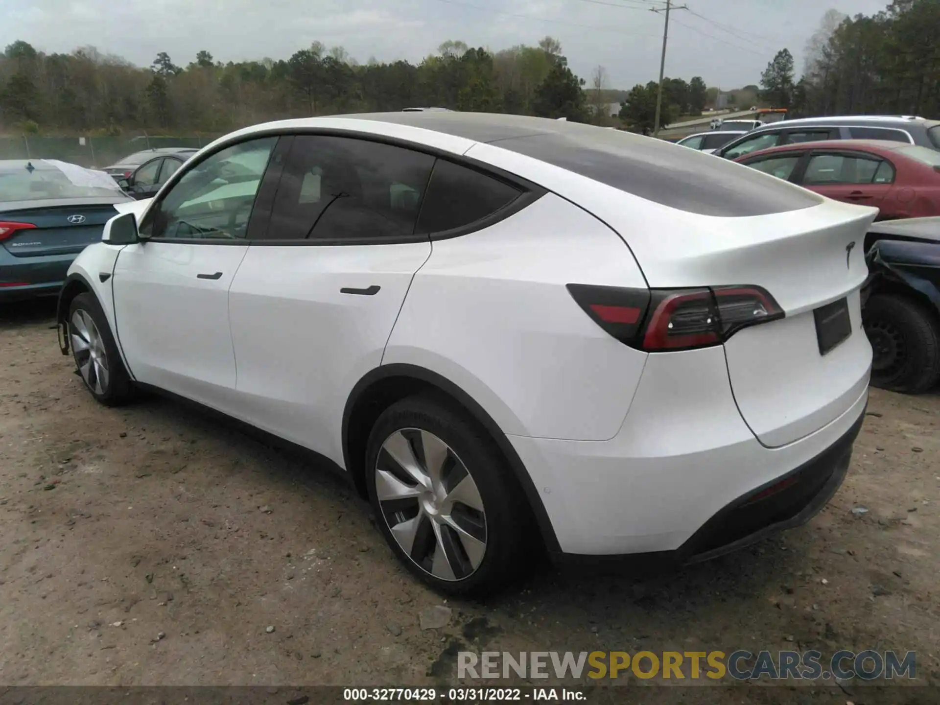 3 Photograph of a damaged car 5YJYGDEE6MF232216 TESLA MODEL Y 2021