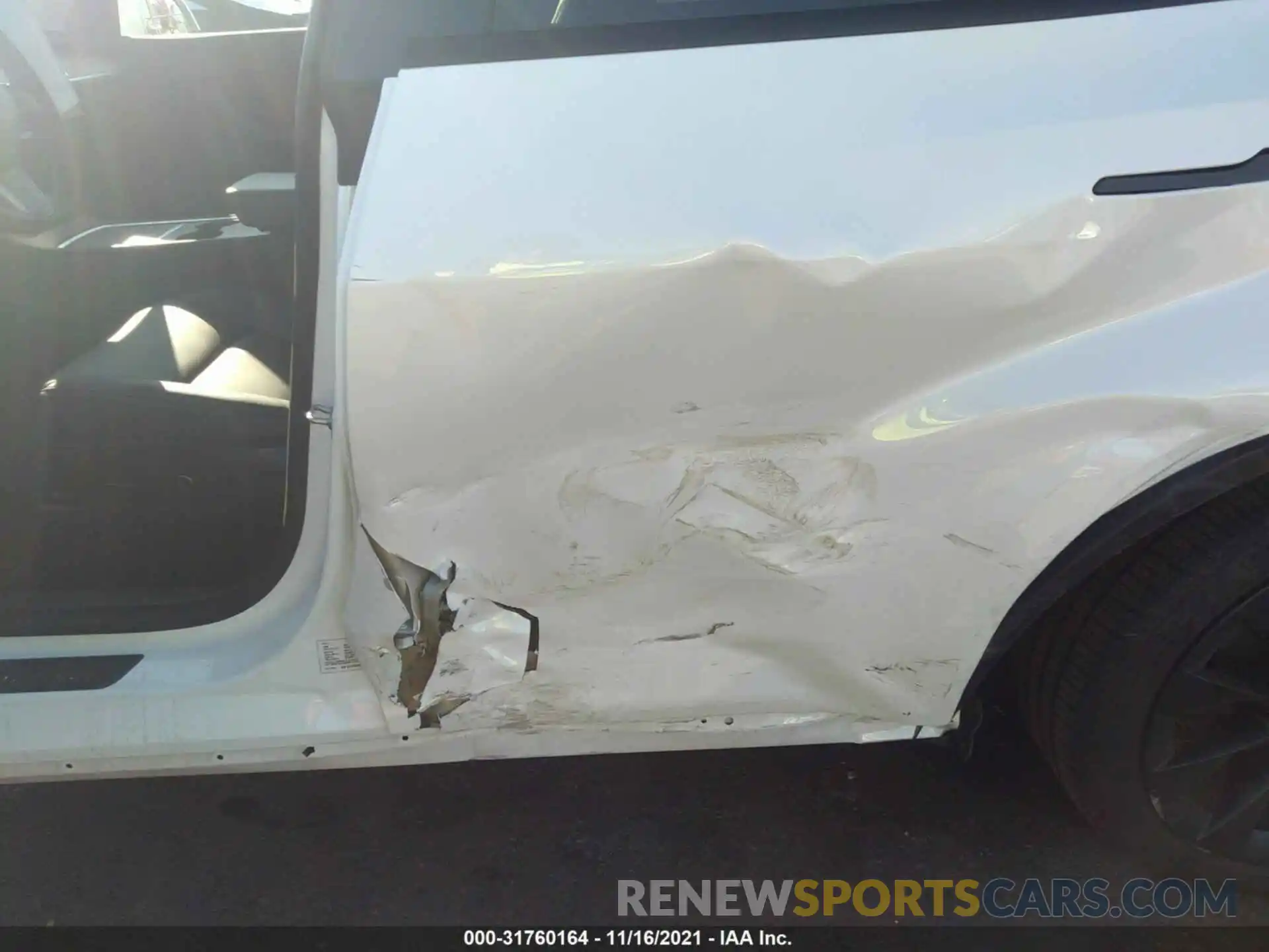 6 Photograph of a damaged car 5YJYGDEE6MF233091 TESLA MODEL Y 2021