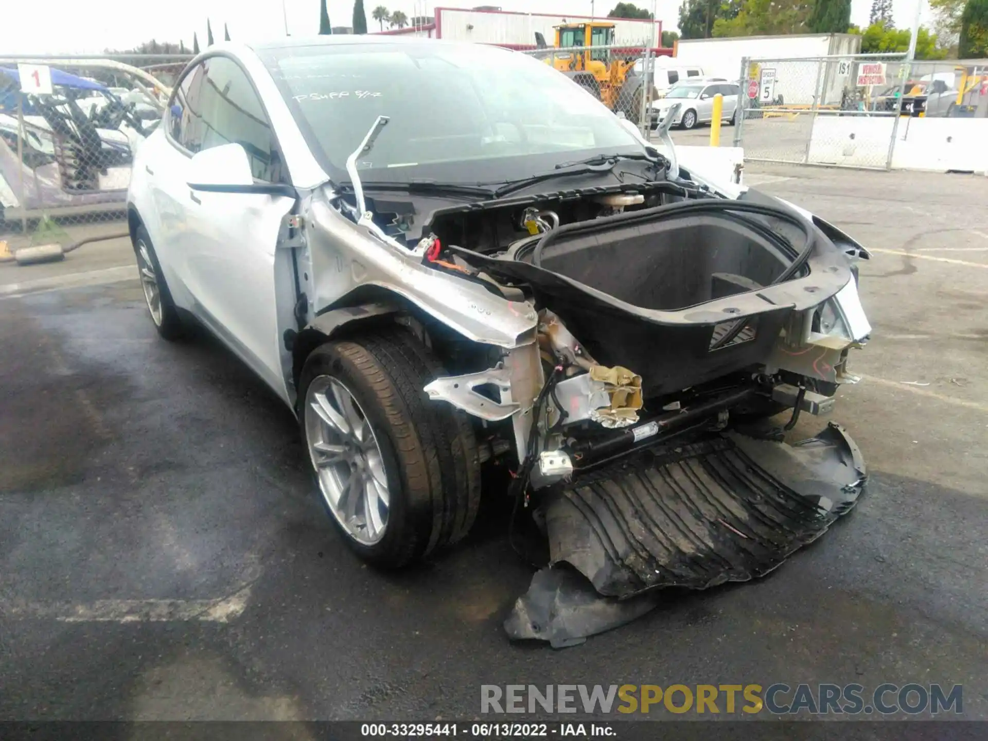 1 Photograph of a damaged car 5YJYGDEE6MF262462 TESLA MODEL Y 2021