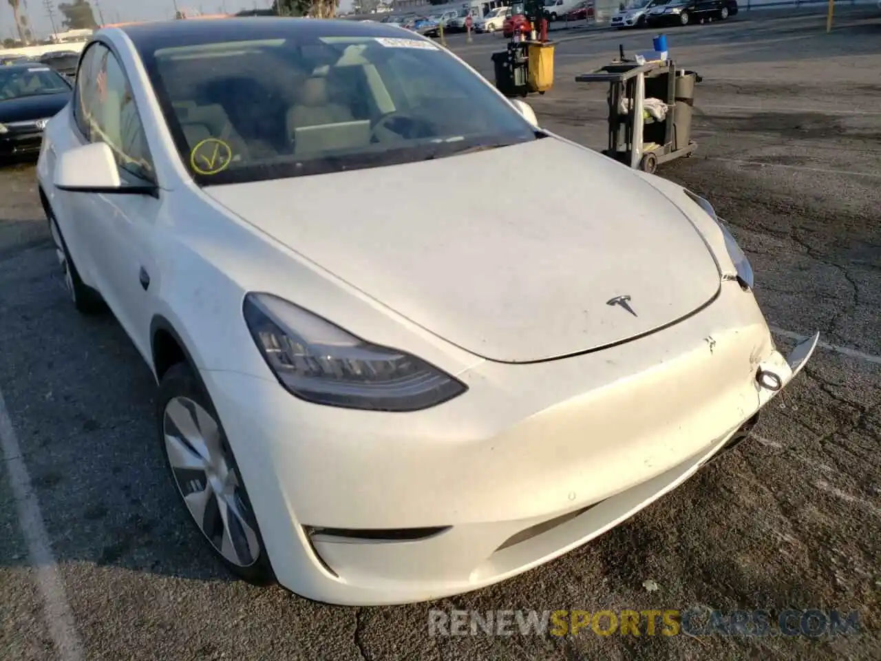 1 Photograph of a damaged car 5YJYGDEE6MF264325 TESLA MODEL Y 2021