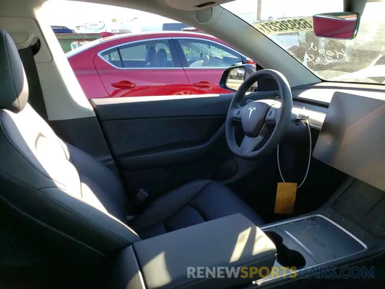 5 Photograph of a damaged car 5YJYGDEE6MF265443 TESLA MODEL Y 2021