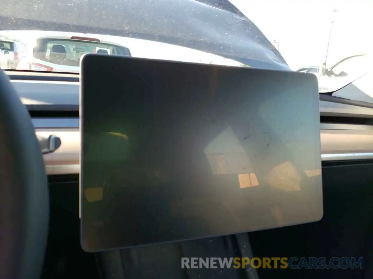 8 Photograph of a damaged car 5YJYGDEE6MF265443 TESLA MODEL Y 2021