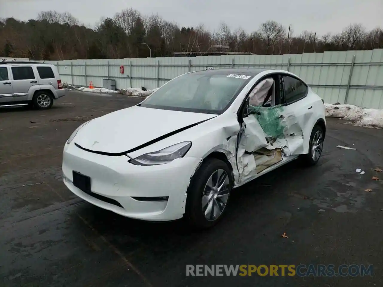 2 Photograph of a damaged car 5YJYGDEE6MF271114 TESLA MODEL Y 2021