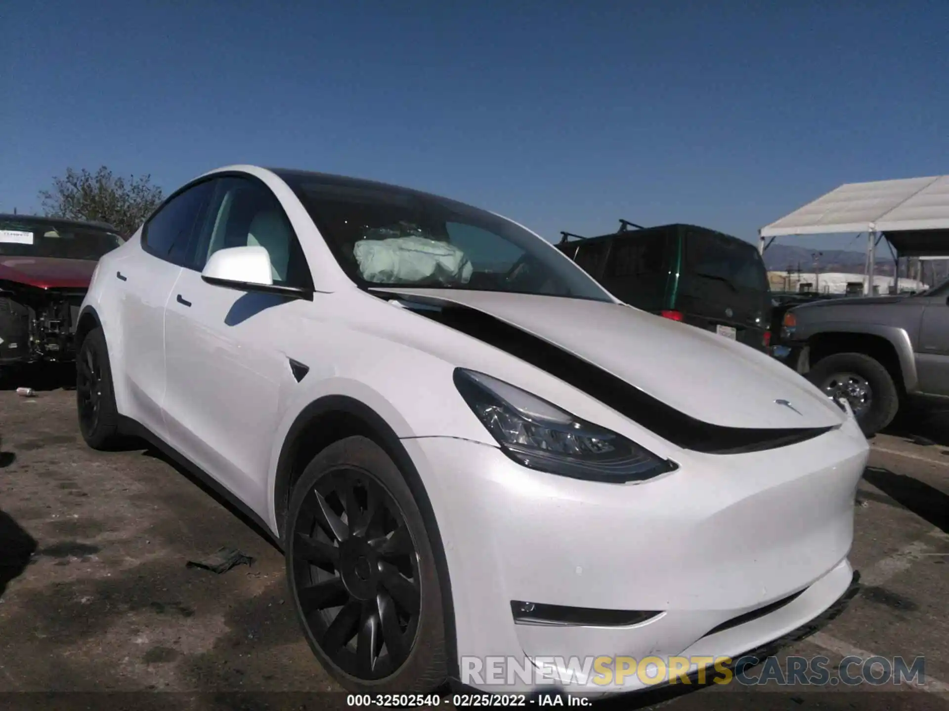 1 Photograph of a damaged car 5YJYGDEE6MF294764 TESLA MODEL Y 2021