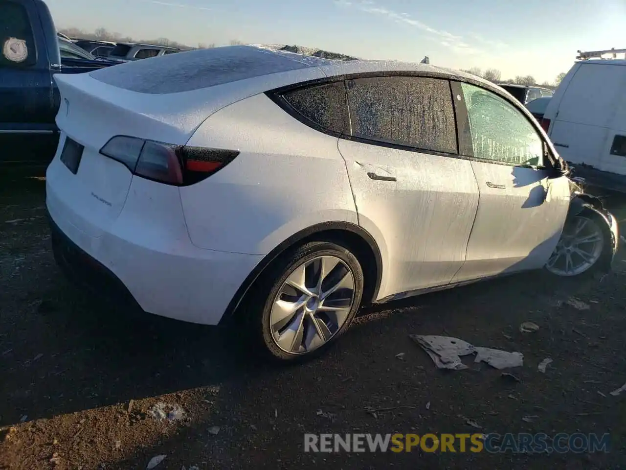 3 Photograph of a damaged car 5YJYGDEE6MF297440 TESLA MODEL Y 2021