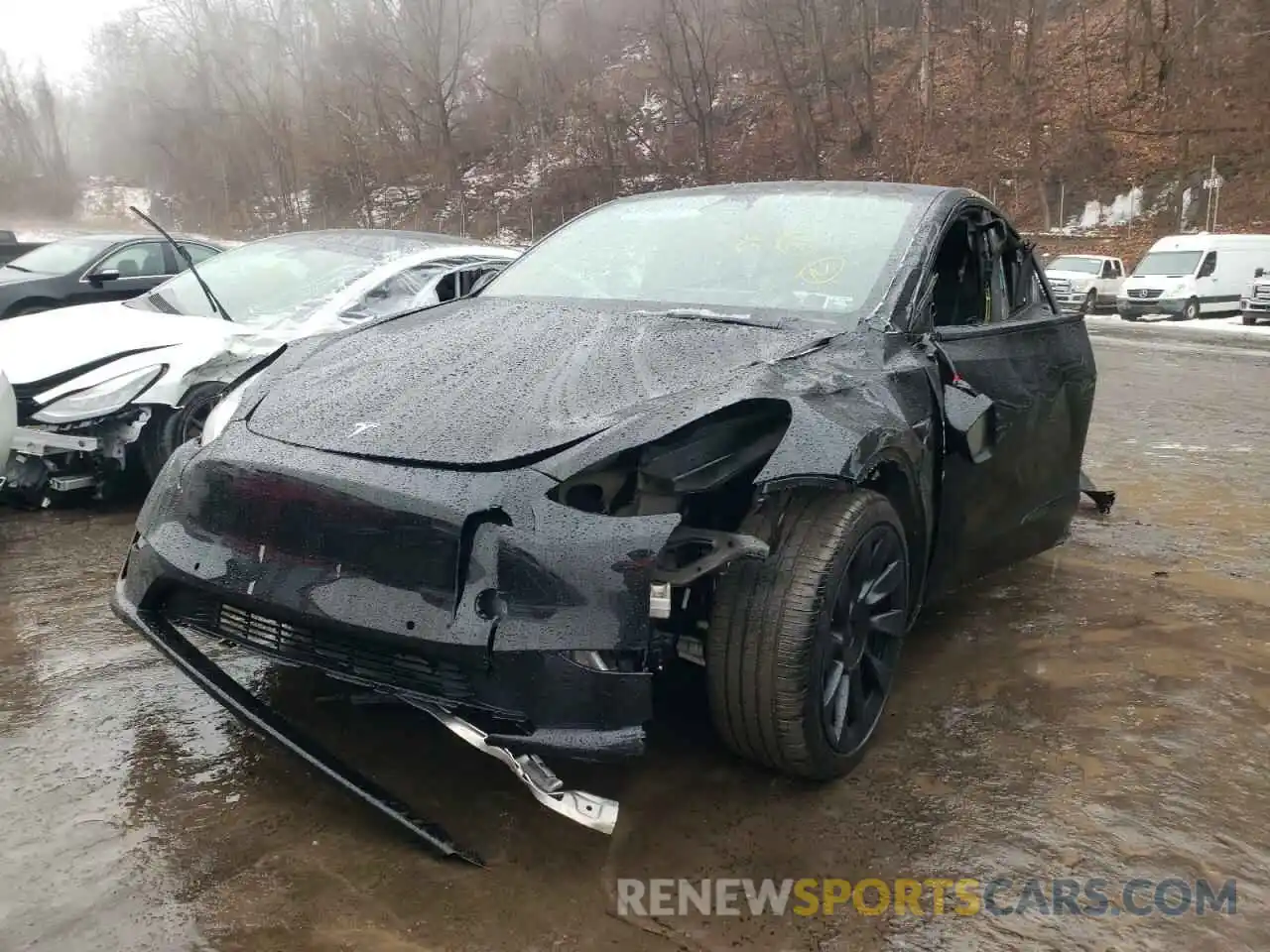 2 Photograph of a damaged car 5YJYGDEE6MF301566 TESLA MODEL Y 2021