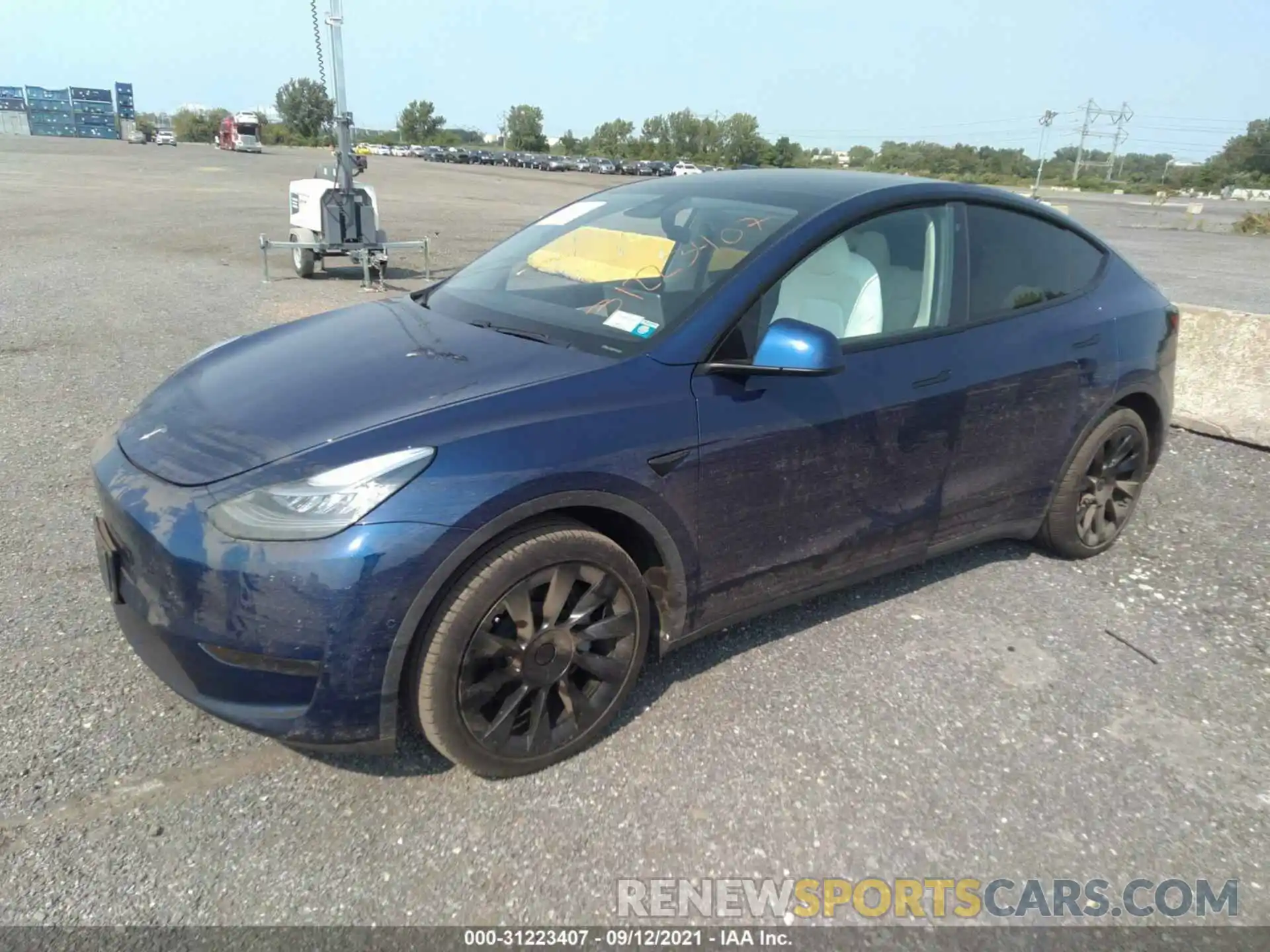 2 Photograph of a damaged car 5YJYGDEE7MF060214 TESLA MODEL Y 2021