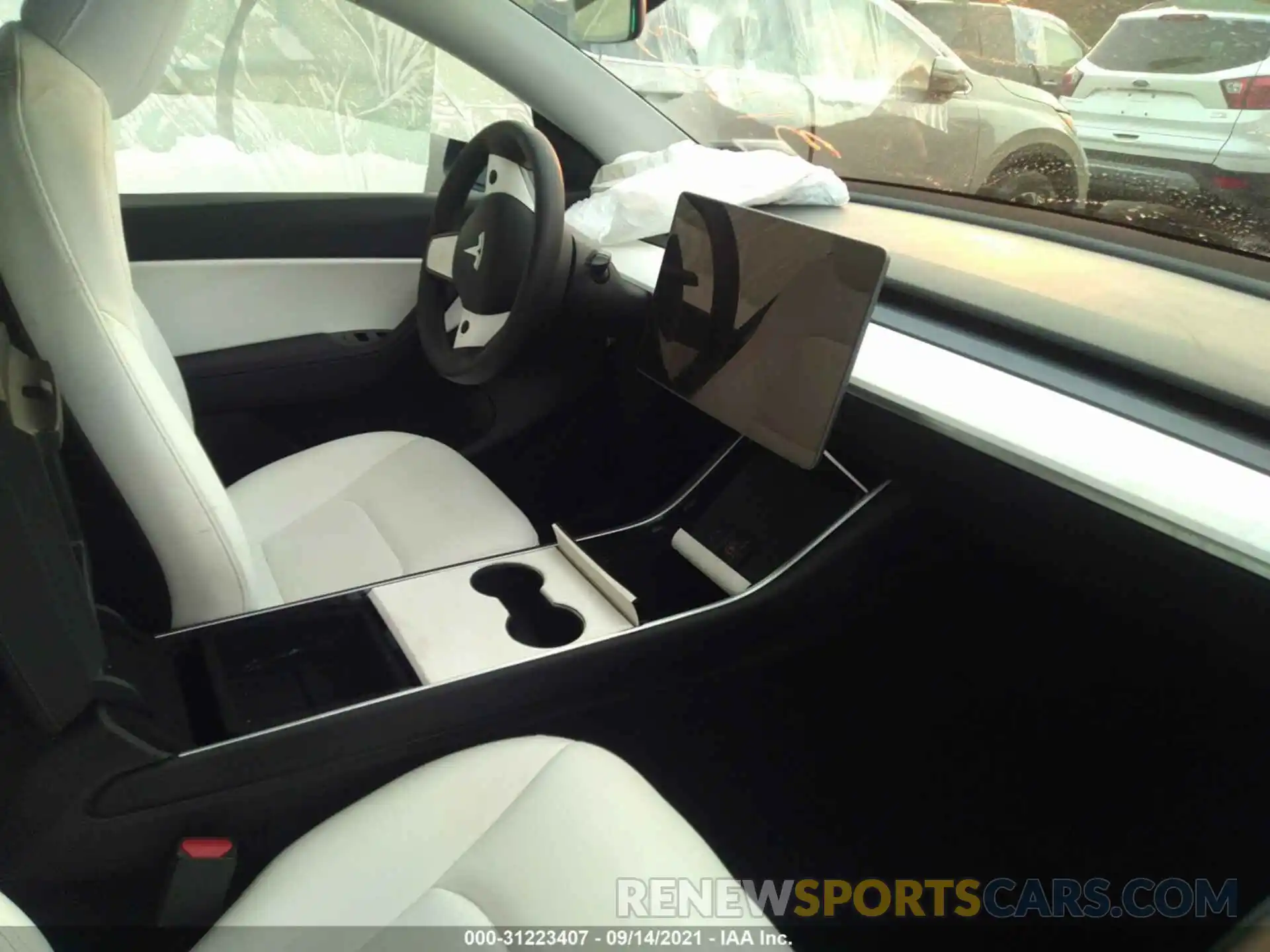 5 Photograph of a damaged car 5YJYGDEE7MF060214 TESLA MODEL Y 2021