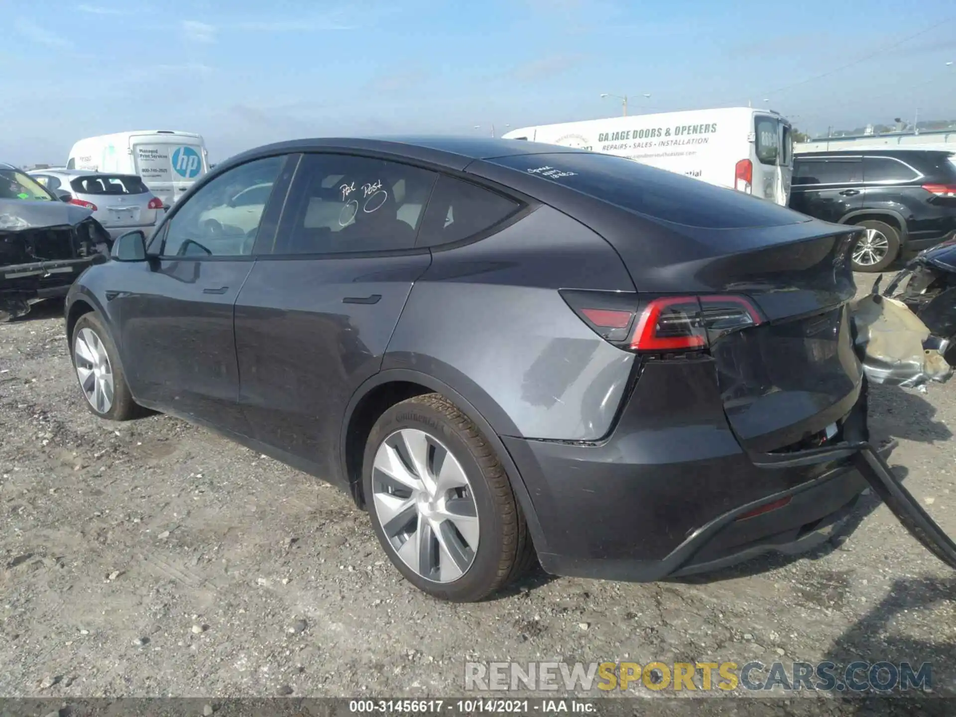 3 Photograph of a damaged car 5YJYGDEE7MF060553 TESLA MODEL Y 2021