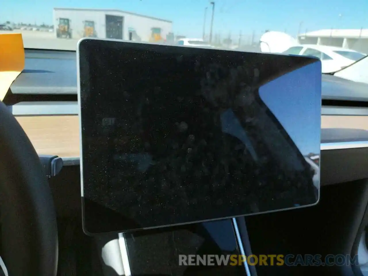 8 Photograph of a damaged car 5YJYGDEE7MF065591 TESLA MODEL Y 2021