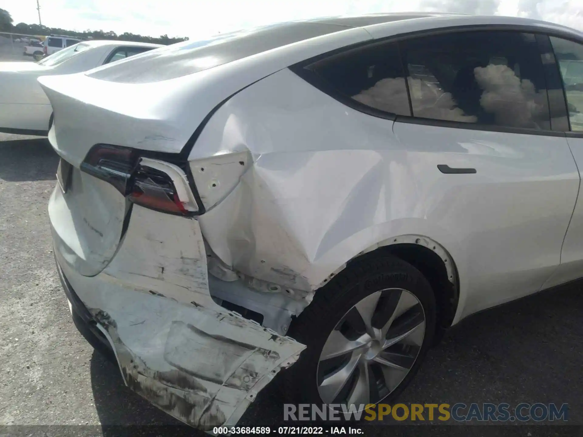 6 Photograph of a damaged car 5YJYGDEE7MF067809 TESLA MODEL Y 2021