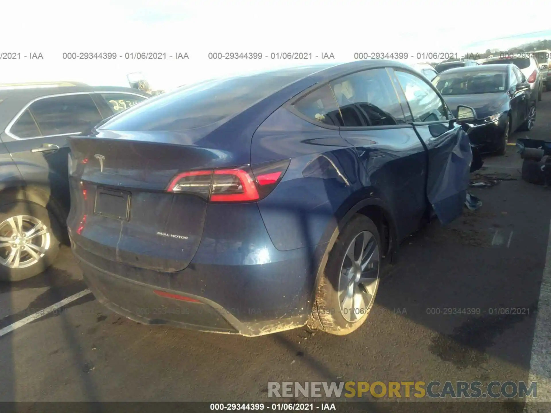 4 Фотография поврежденного автомобиля 5YJYGDEE7MF070936 TESLA MODEL Y 2021