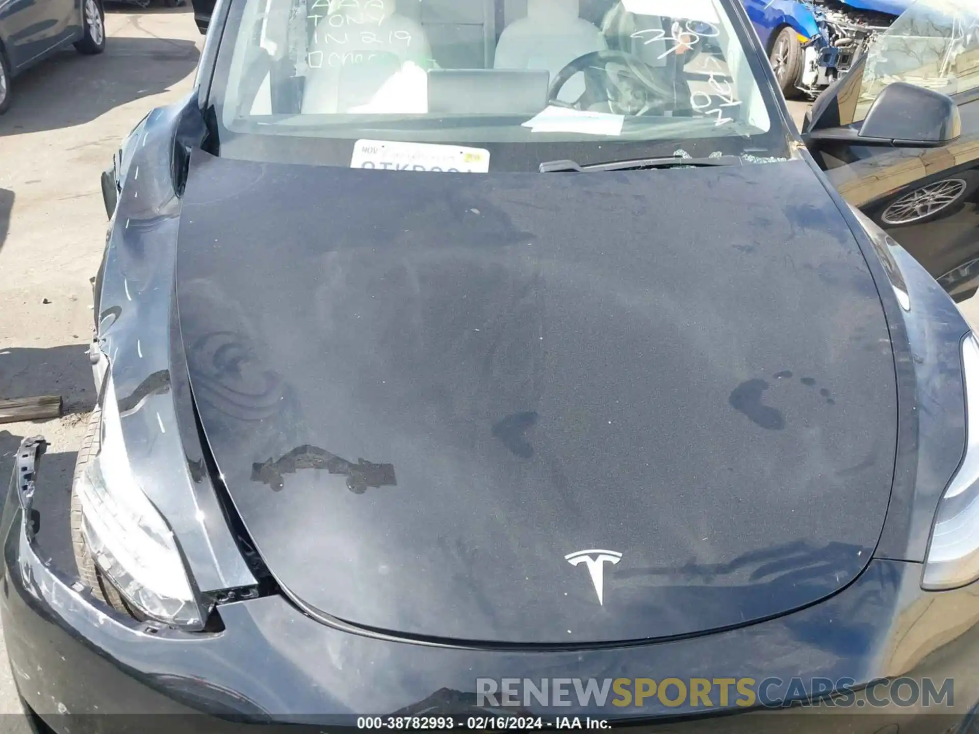 10 Photograph of a damaged car 5YJYGDEE7MF075120 TESLA MODEL Y 2021