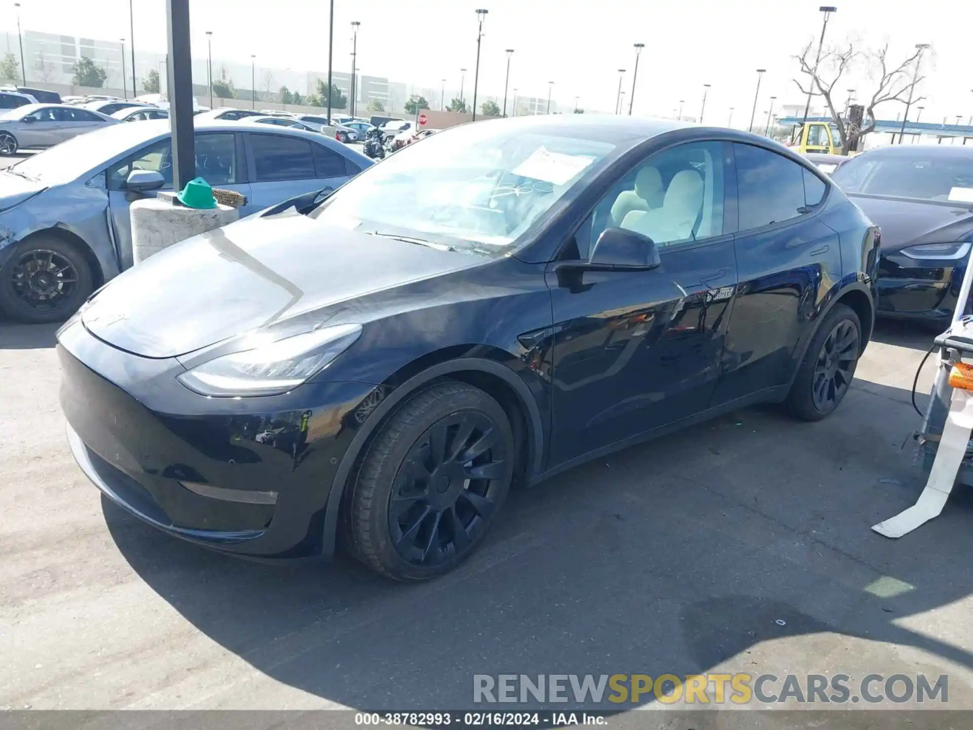 2 Фотография поврежденного автомобиля 5YJYGDEE7MF075120 TESLA MODEL Y 2021