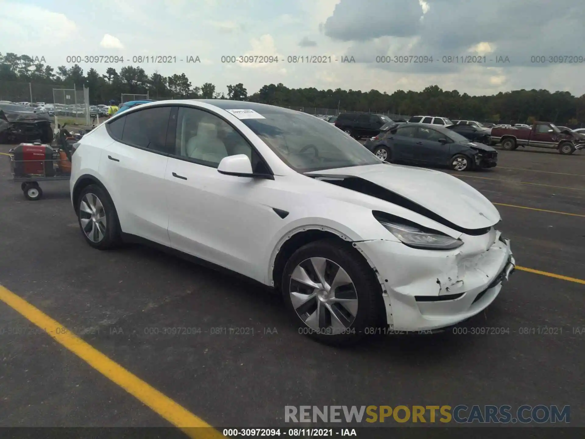 1 Photograph of a damaged car 5YJYGDEE7MF083086 TESLA MODEL Y 2021