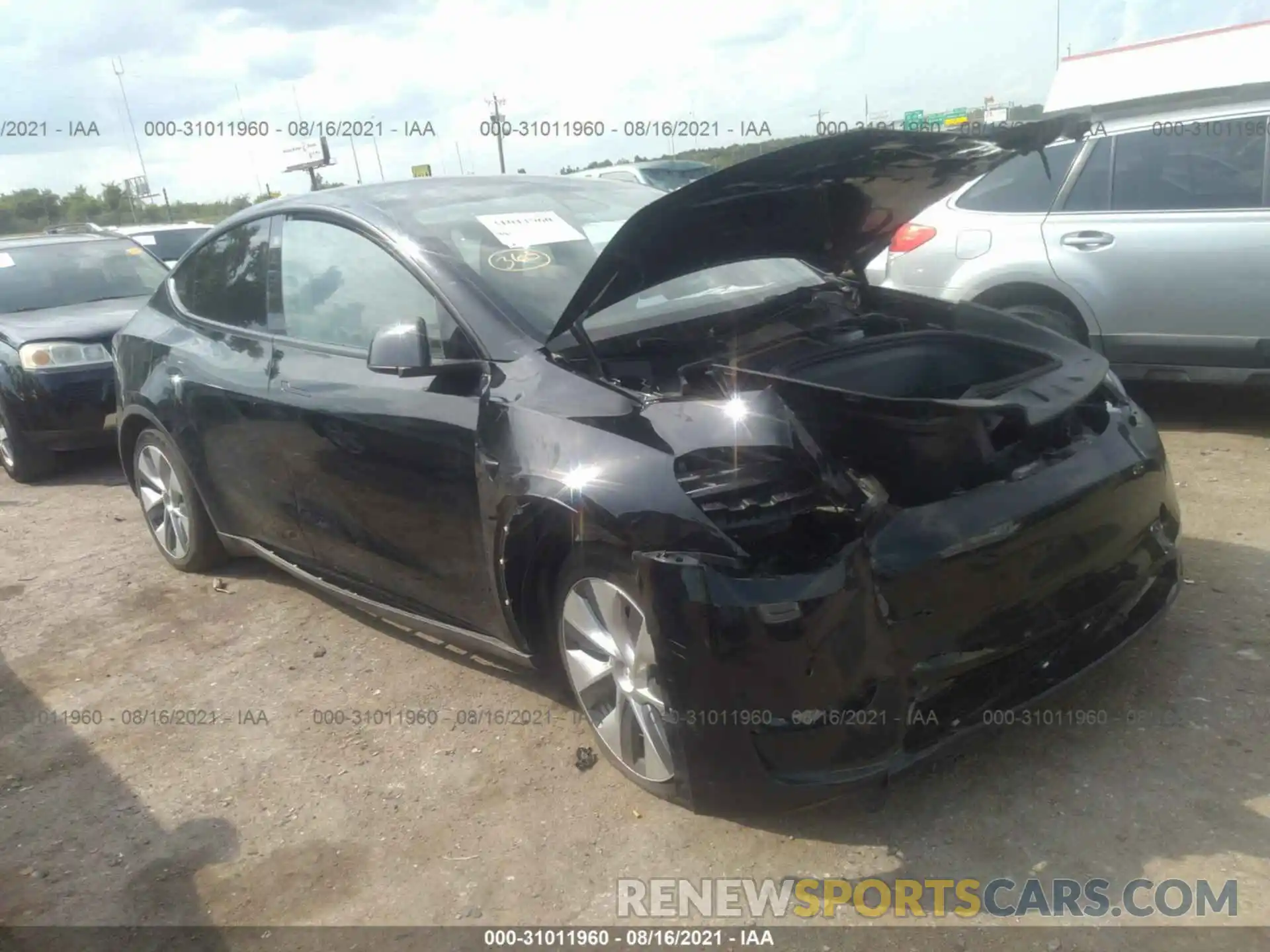 1 Photograph of a damaged car 5YJYGDEE7MF087266 TESLA MODEL Y 2021