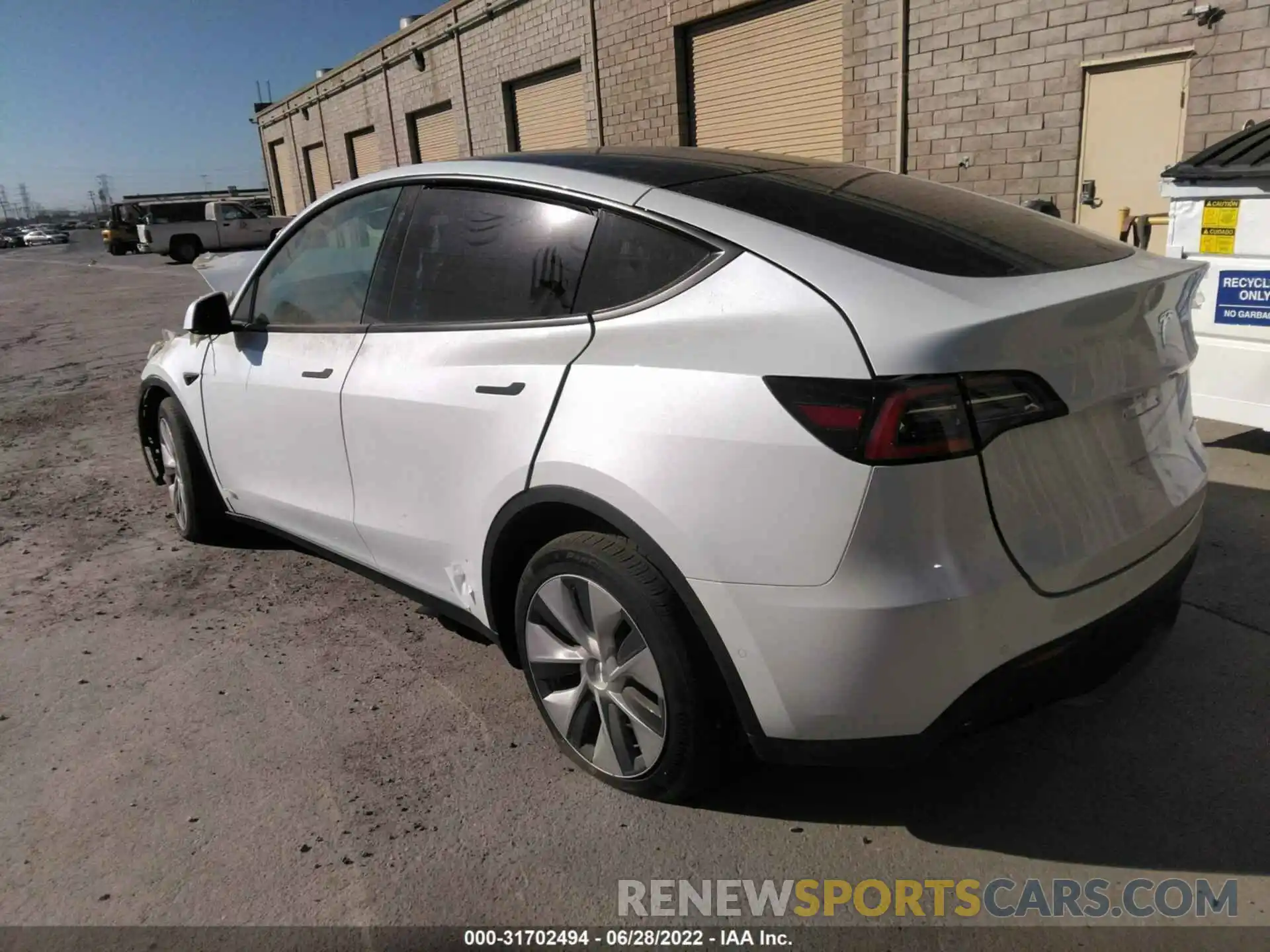 3 Photograph of a damaged car 5YJYGDEE7MF096016 TESLA MODEL Y 2021