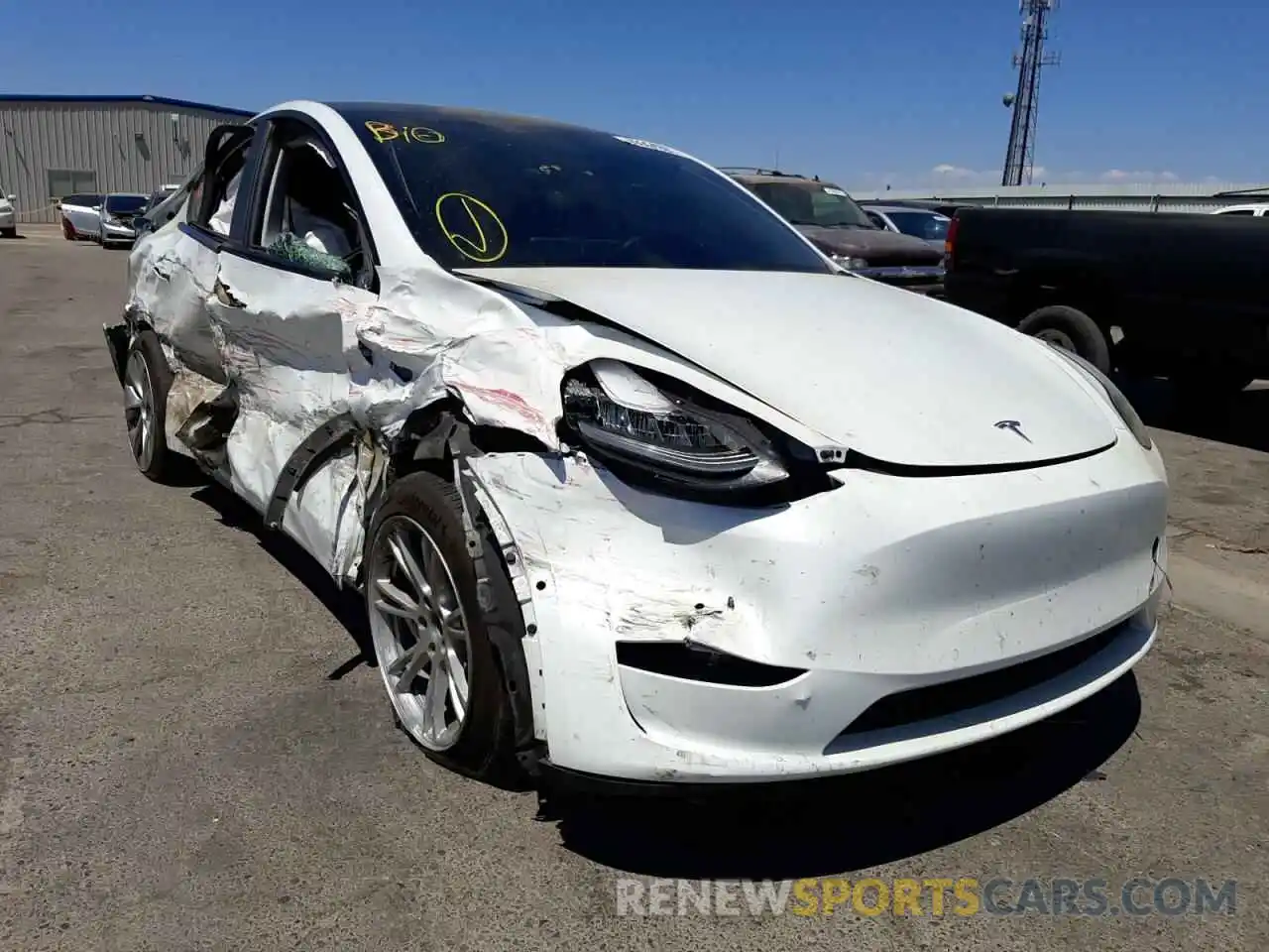 1 Photograph of a damaged car 5YJYGDEE7MF096601 TESLA MODEL Y 2021