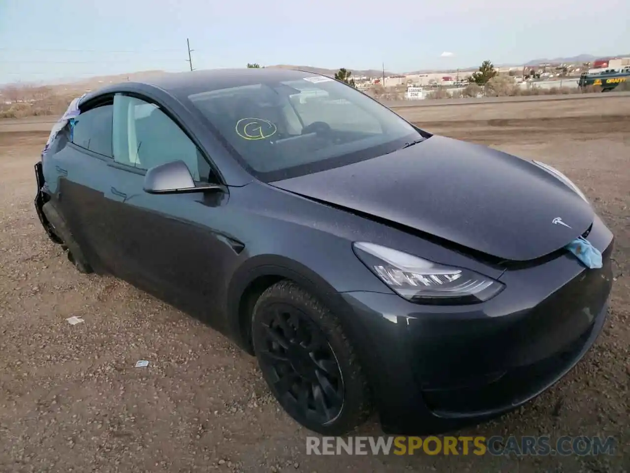 1 Photograph of a damaged car 5YJYGDEE7MF097246 TESLA MODEL Y 2021