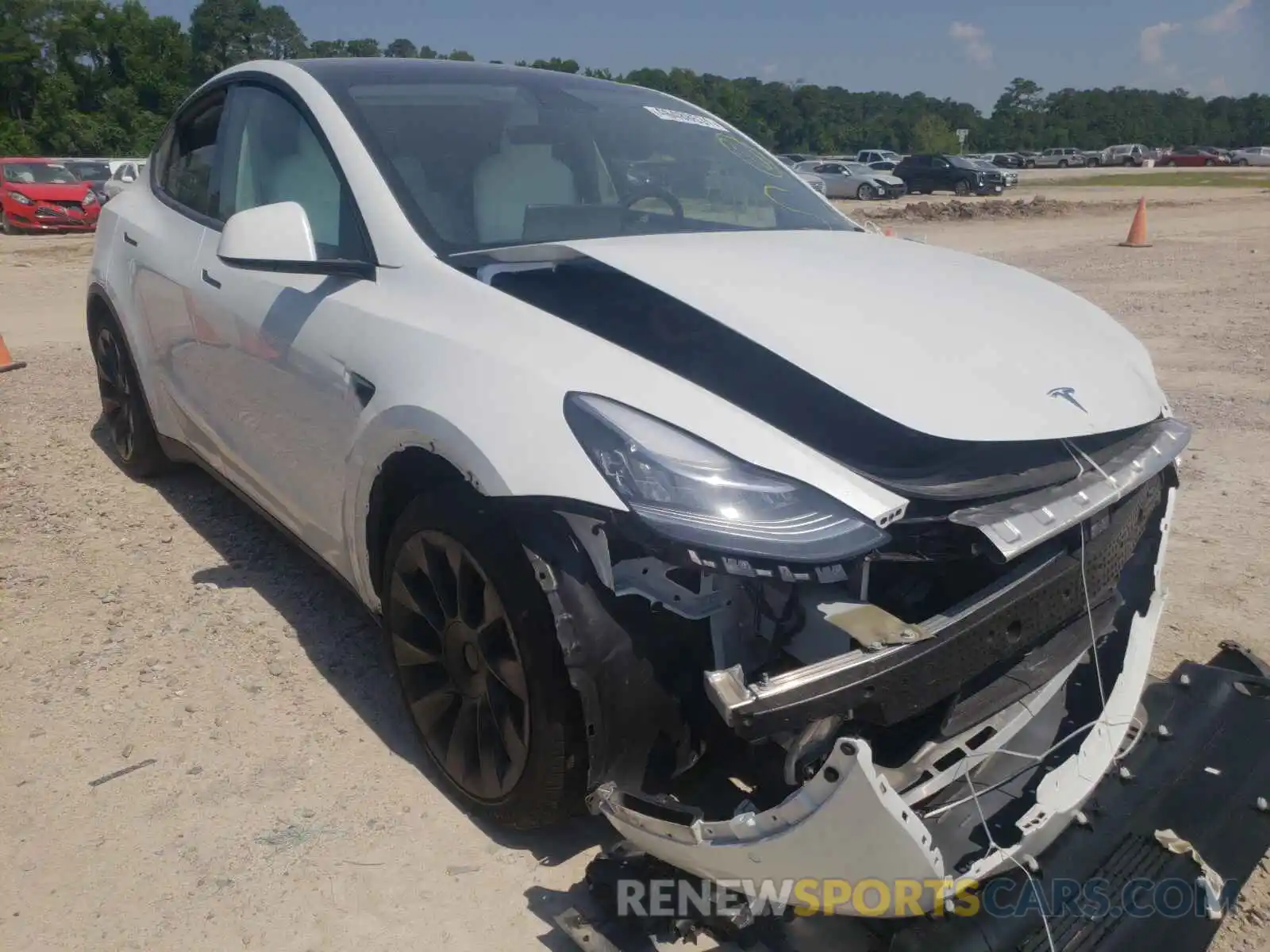 1 Photograph of a damaged car 5YJYGDEE7MF100596 TESLA MODEL Y 2021