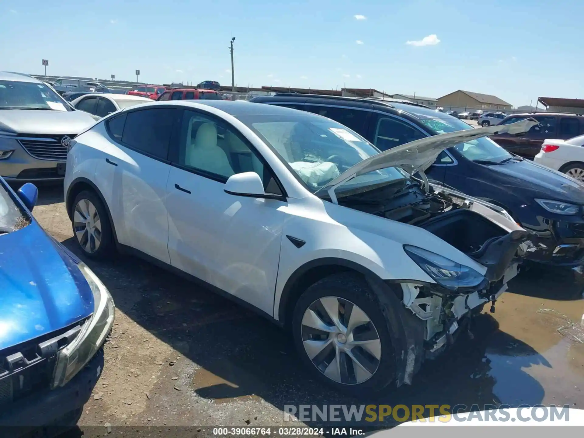 1 Photograph of a damaged car 5YJYGDEE7MF105264 TESLA MODEL Y 2021