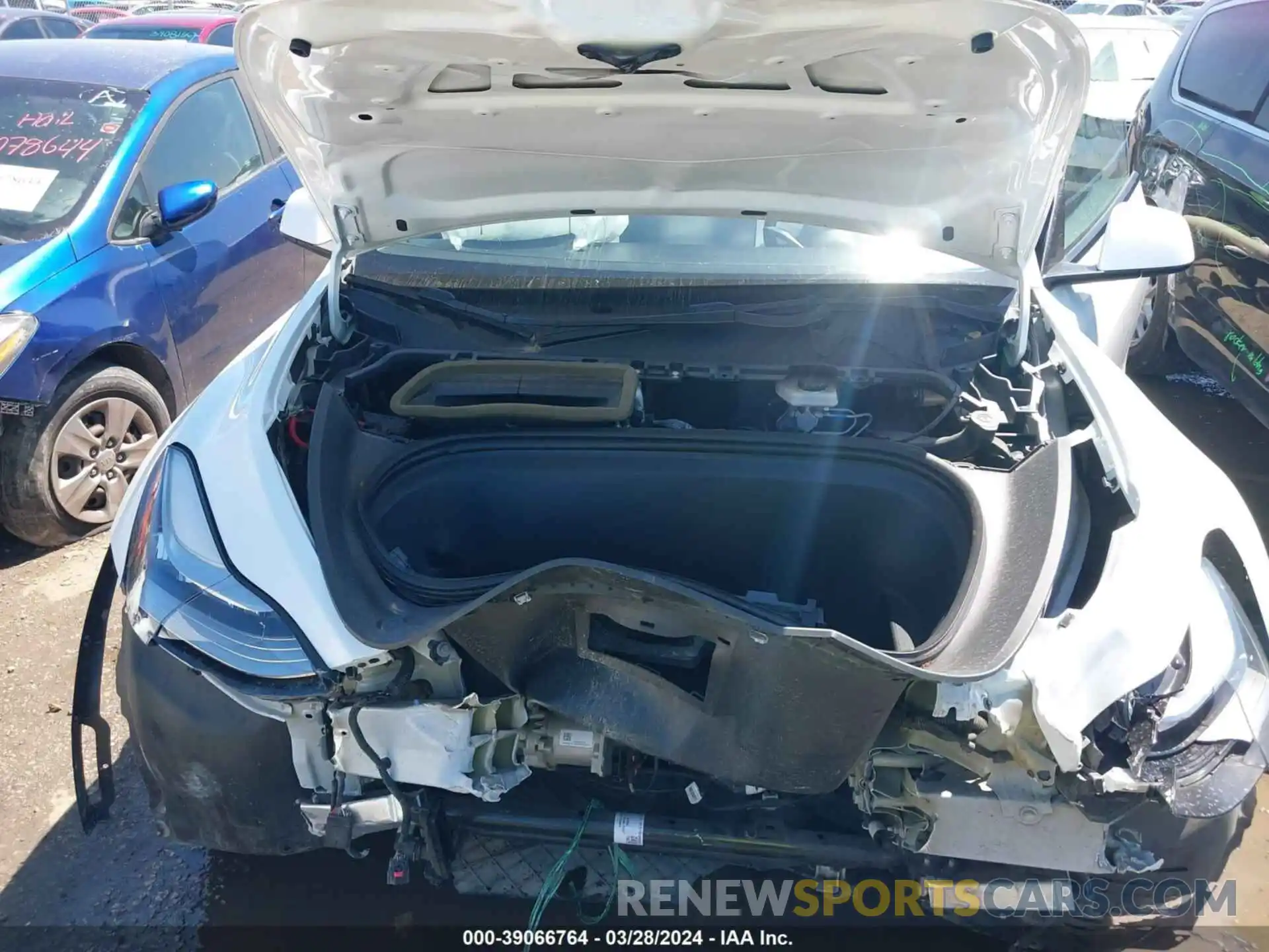 10 Photograph of a damaged car 5YJYGDEE7MF105264 TESLA MODEL Y 2021