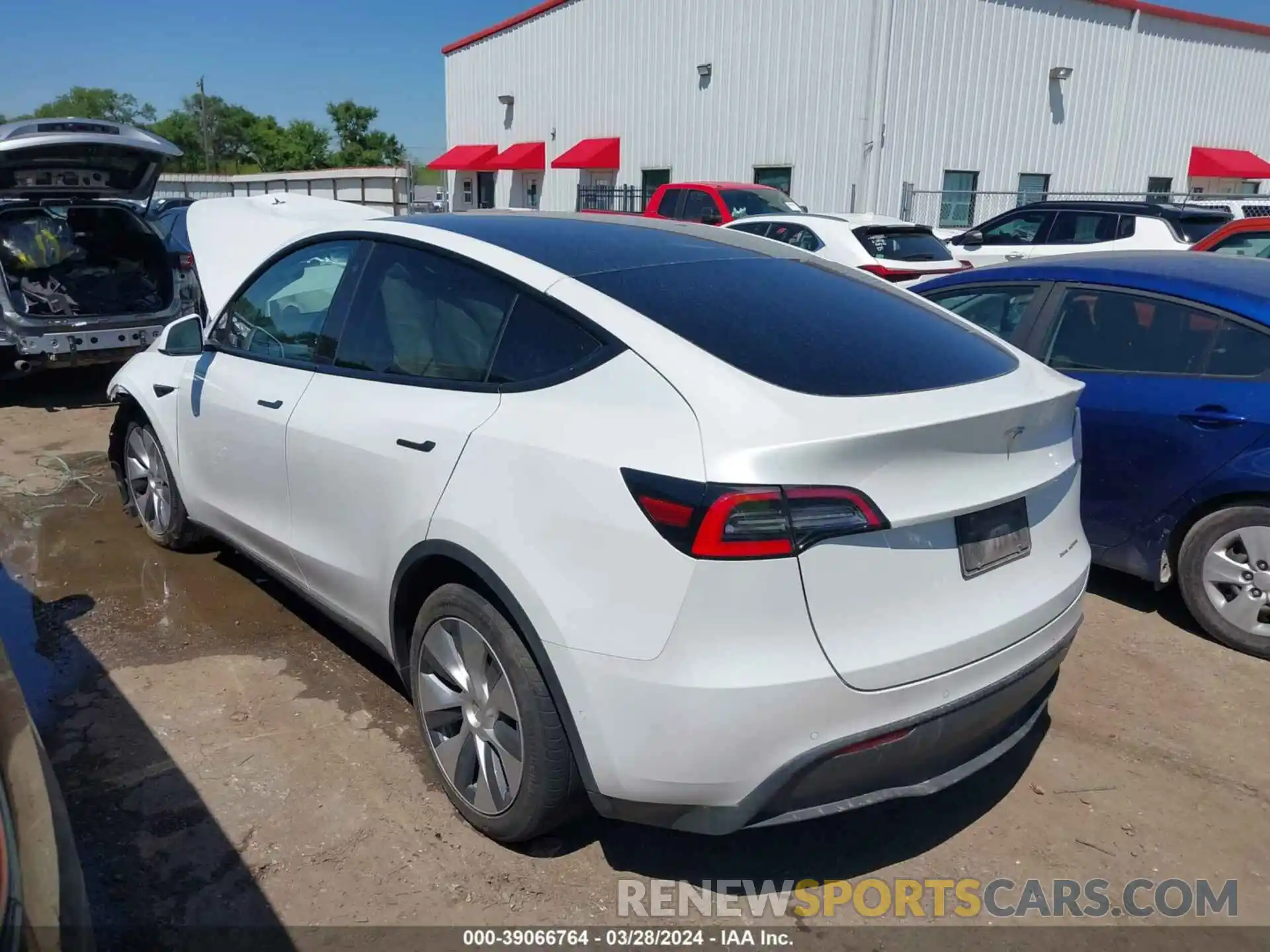 3 Photograph of a damaged car 5YJYGDEE7MF105264 TESLA MODEL Y 2021