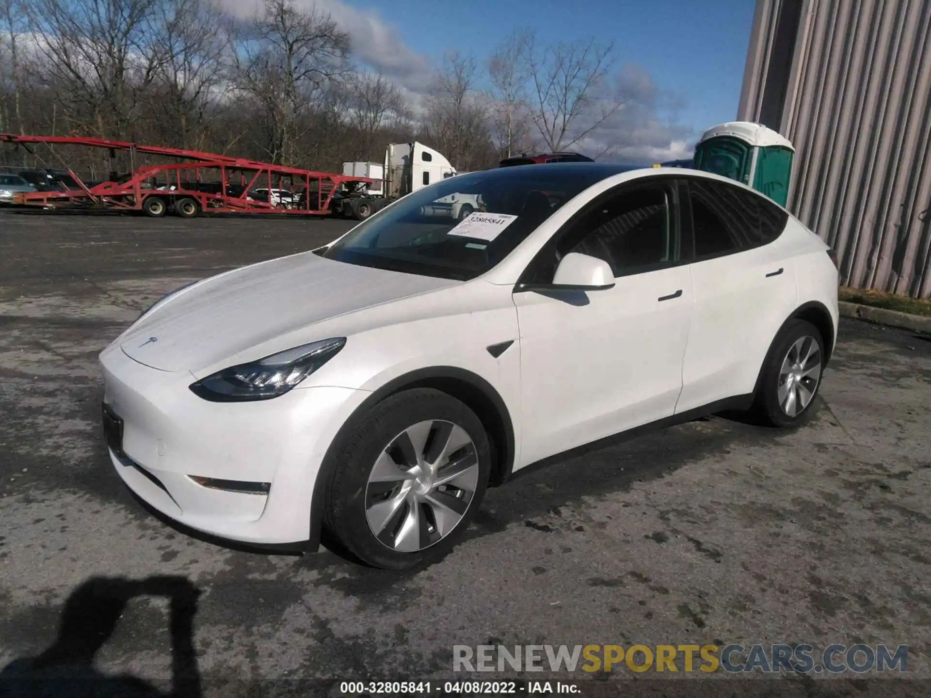 2 Photograph of a damaged car 5YJYGDEE7MF106284 TESLA MODEL Y 2021