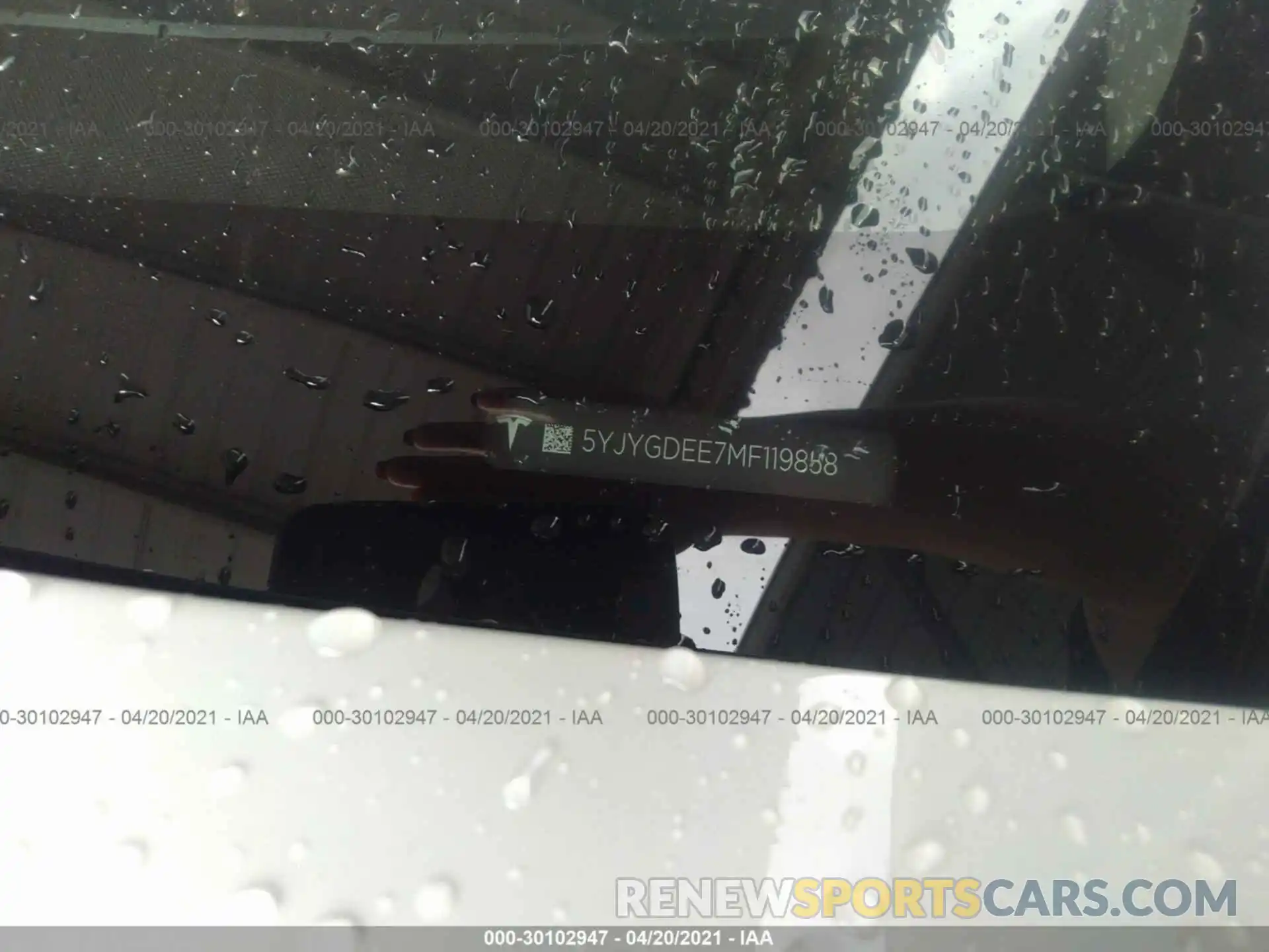 9 Photograph of a damaged car 5YJYGDEE7MF119858 TESLA MODEL Y 2021