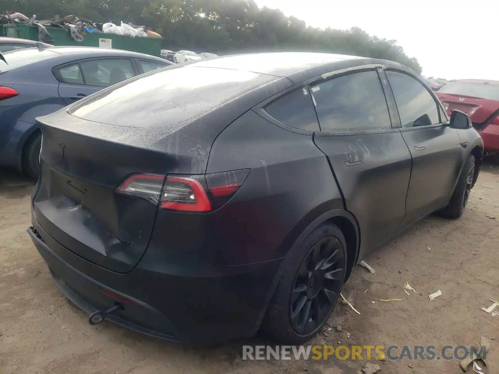 4 Photograph of a damaged car 5YJYGDEE7MF120279 TESLA MODEL Y 2021