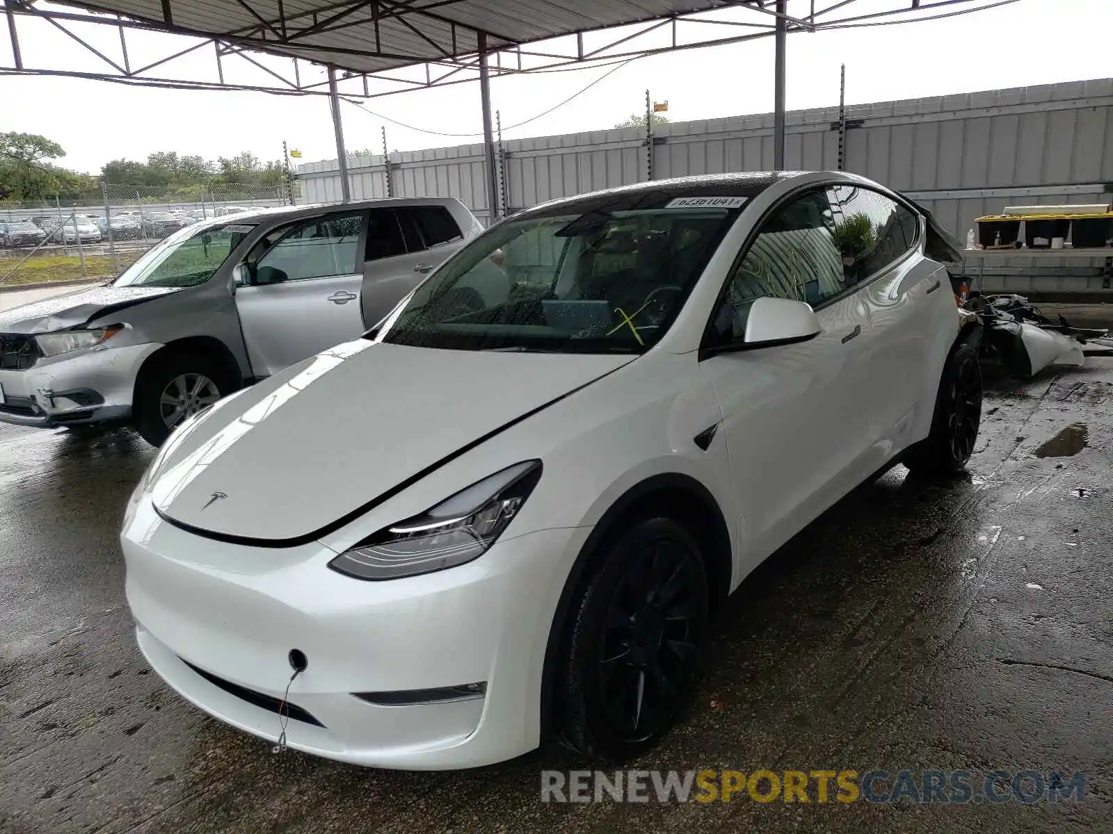 2 Photograph of a damaged car 5YJYGDEE7MF125109 TESLA MODEL Y 2021